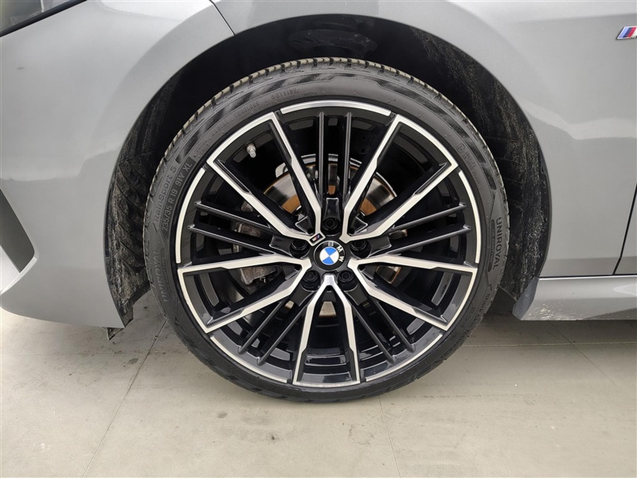 BMW 218 218iA GranCoupe Pack M NAVI / FULL LED / ALU 19" (2023) - Photo 6