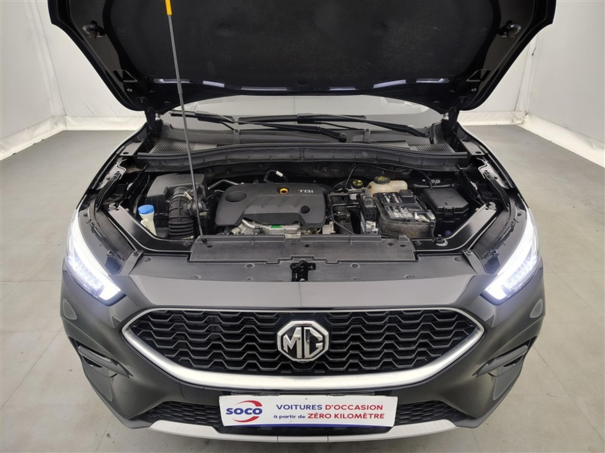 MG ZS 1.0 T-GDi 110cv AUTO Luxury NAVI / FULL LED / CUIR / CAMERA (2023) - Photo 18