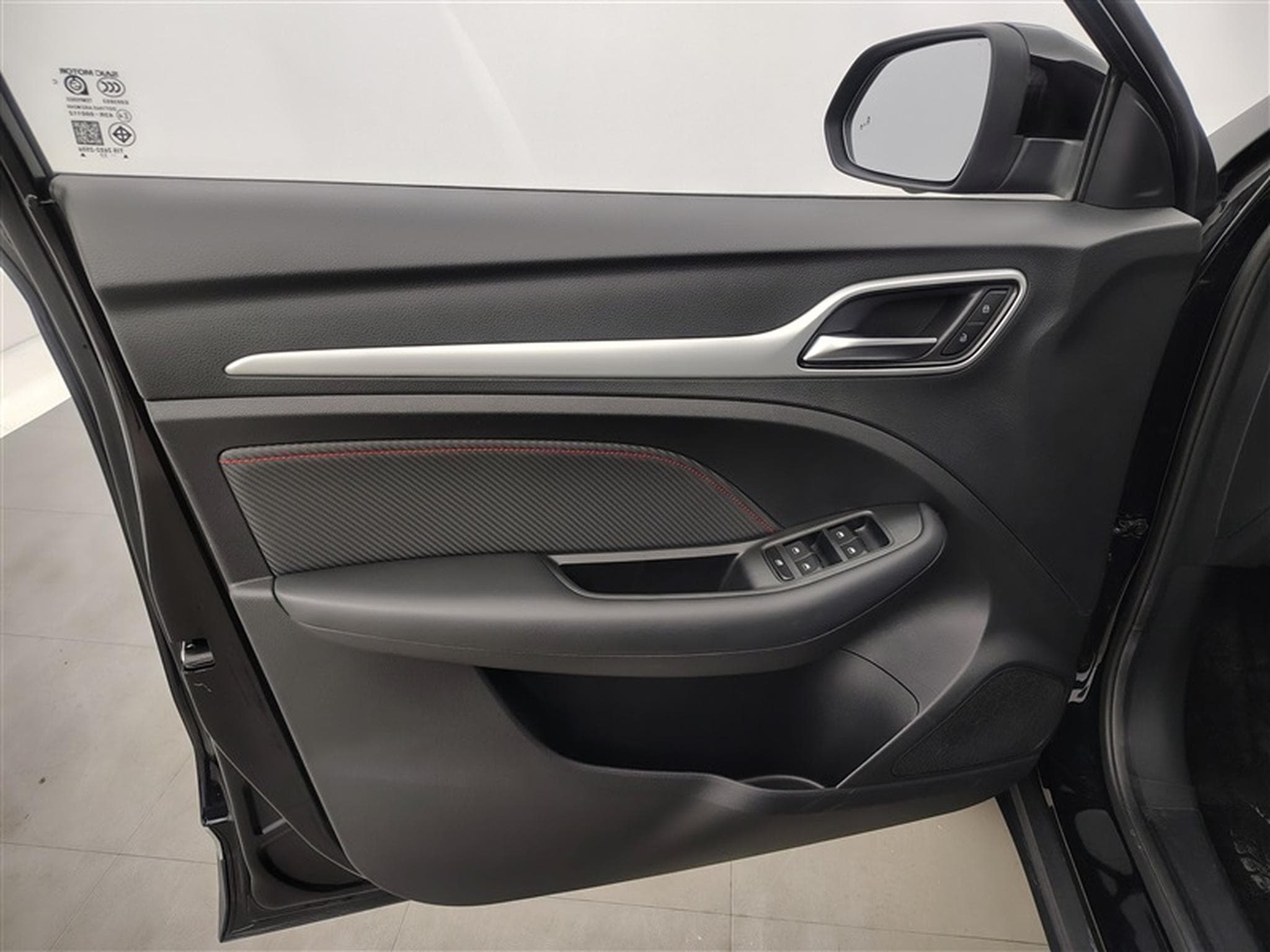 MG ZS 1.0 T-GDi 110cv AUTO Luxury NAVI / FULL LED / CUIR / CAMERA (2023) - Photo 16