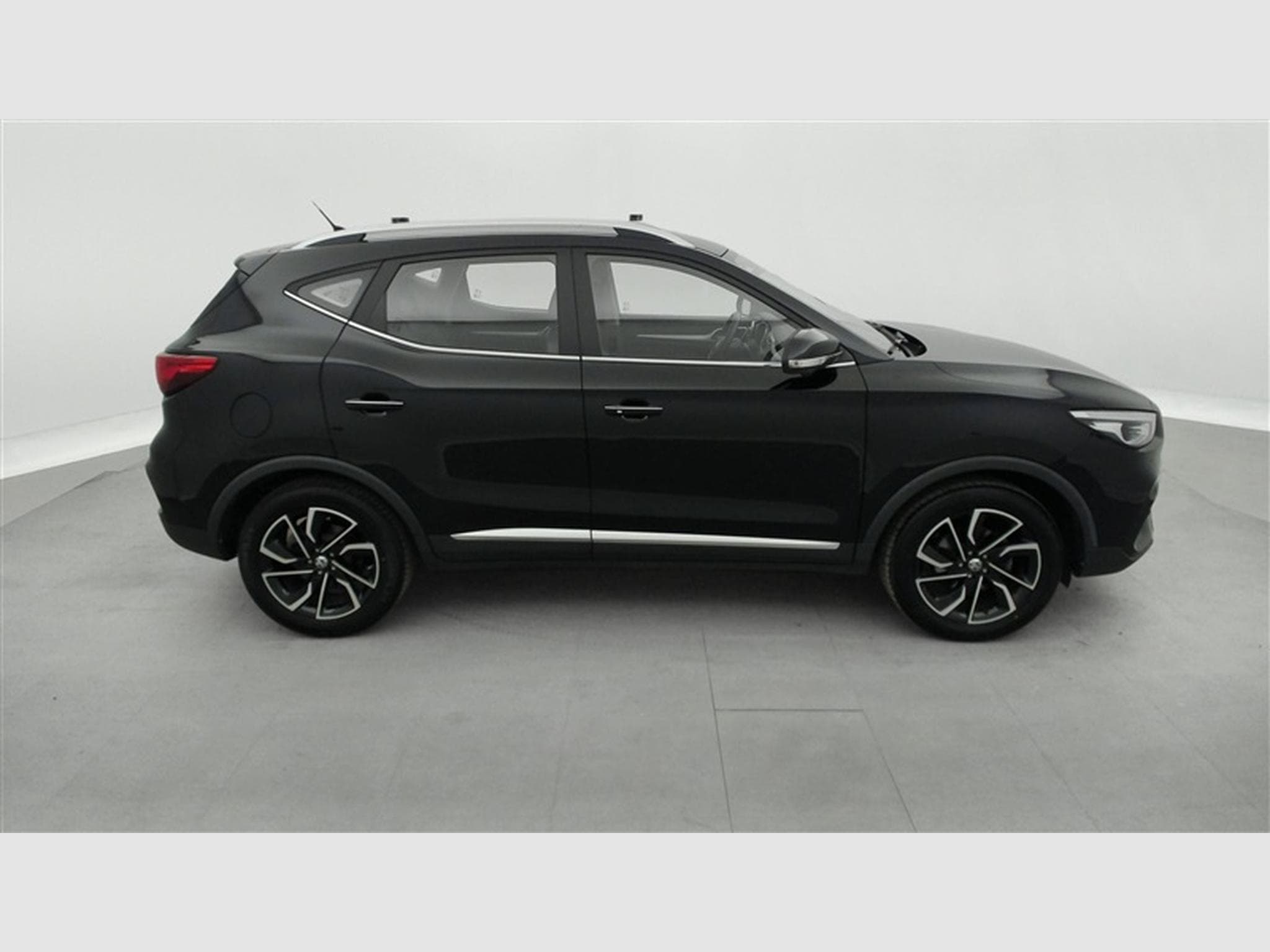 MG ZS 1.0 T-GDi 110cv AUTO Luxury NAVI / FULL LED / CUIR / CAMERA (2023) - Photo 23