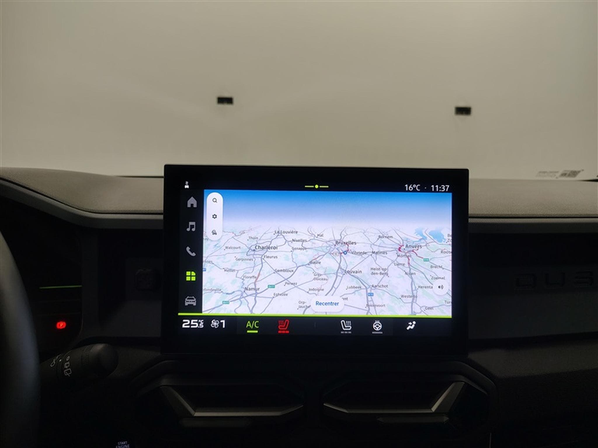 Dacia Duster 1.0 ECO-G Journey+ *NAVI/CARPLAY/FULL LED/CAMERA 360/PDC/JA* (2024) - Photo 11