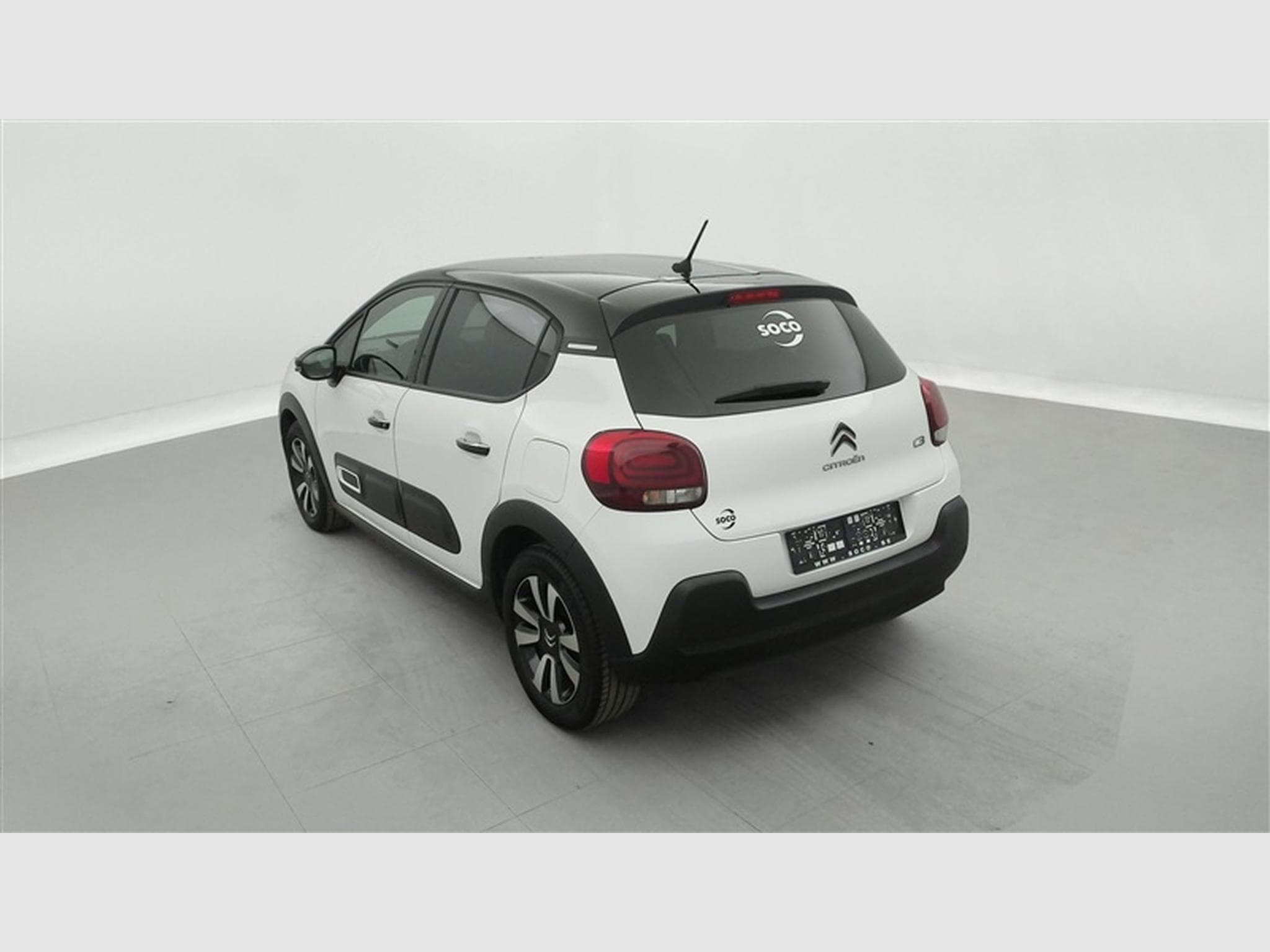 Citroen C3 1.2i PureTech Shine CARPLAY / FULL LED / JA 16" (2023) - Photo 2