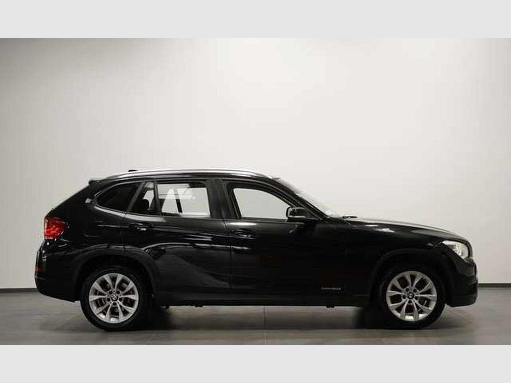 BMW X1 sD 16 d *Sitzheizung*Bi-Xenon*Navi*PDC*Klima (2013) - Photo 4