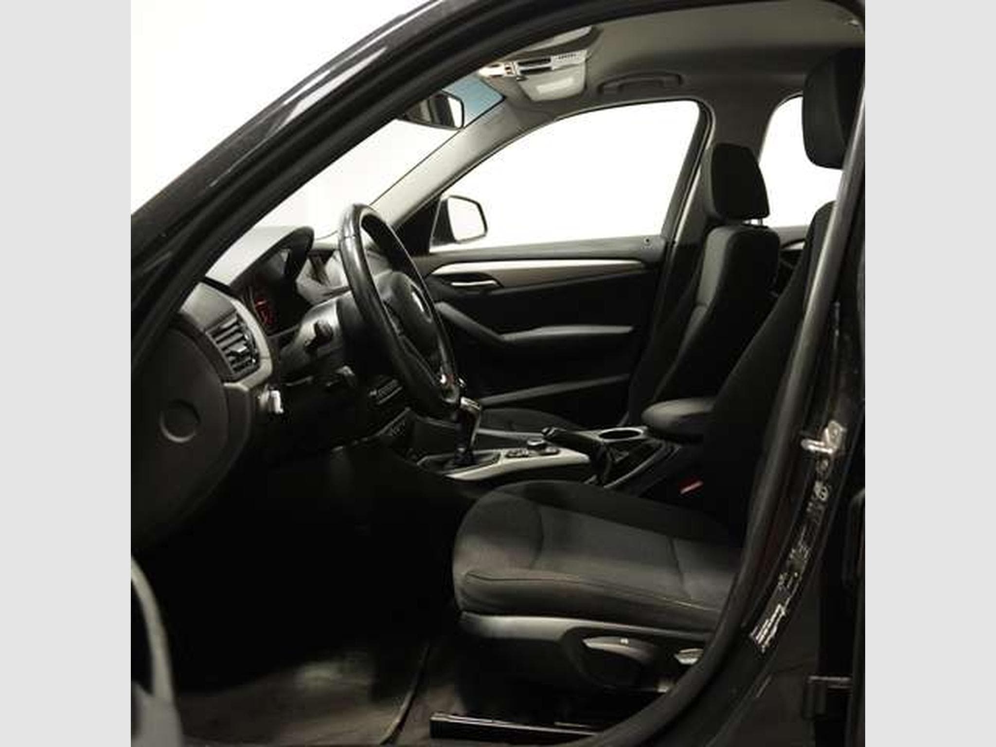 BMW X1 sD 16 d *Sitzheizung*Bi-Xenon*Navi*PDC*Klima (2013) - Photo 8