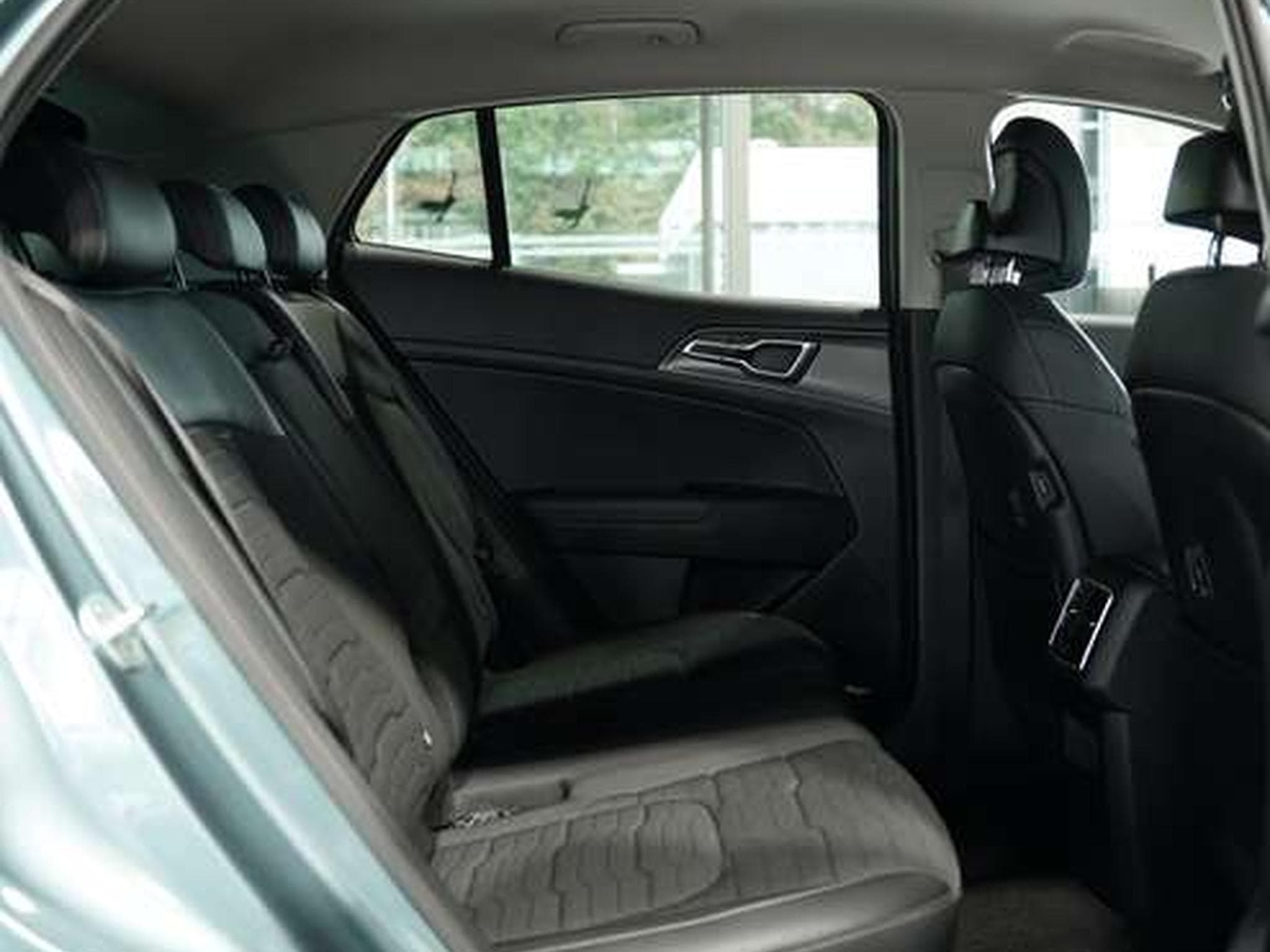 Kia Sportage 1.6 T-GDI Vision Komfort-Paket E Sitz N (2022) - Foto 15
