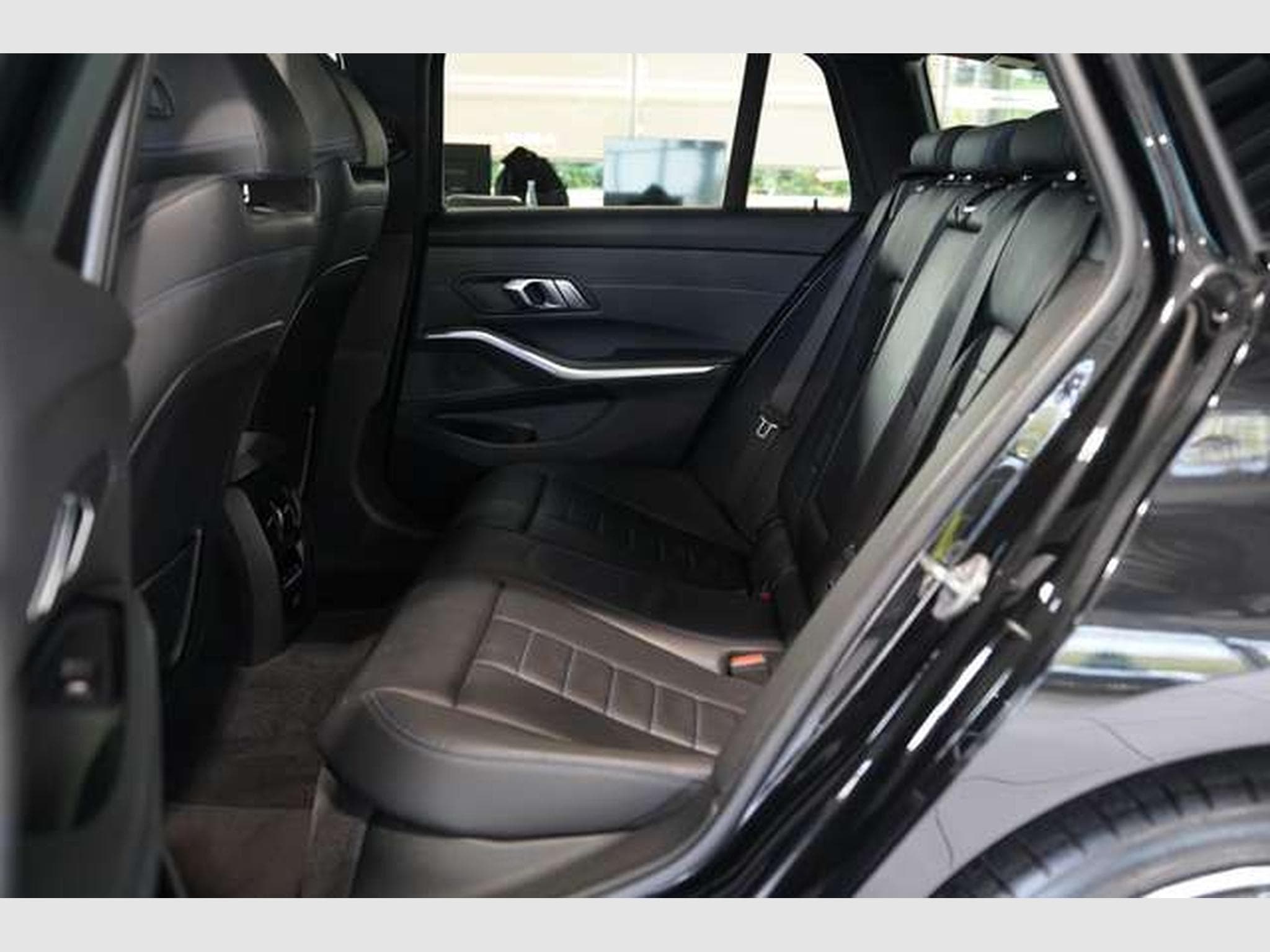 BMW 320 d Touring M Sportpaket *ACC*Pano*LiveCockpit (2021) - Foto 21