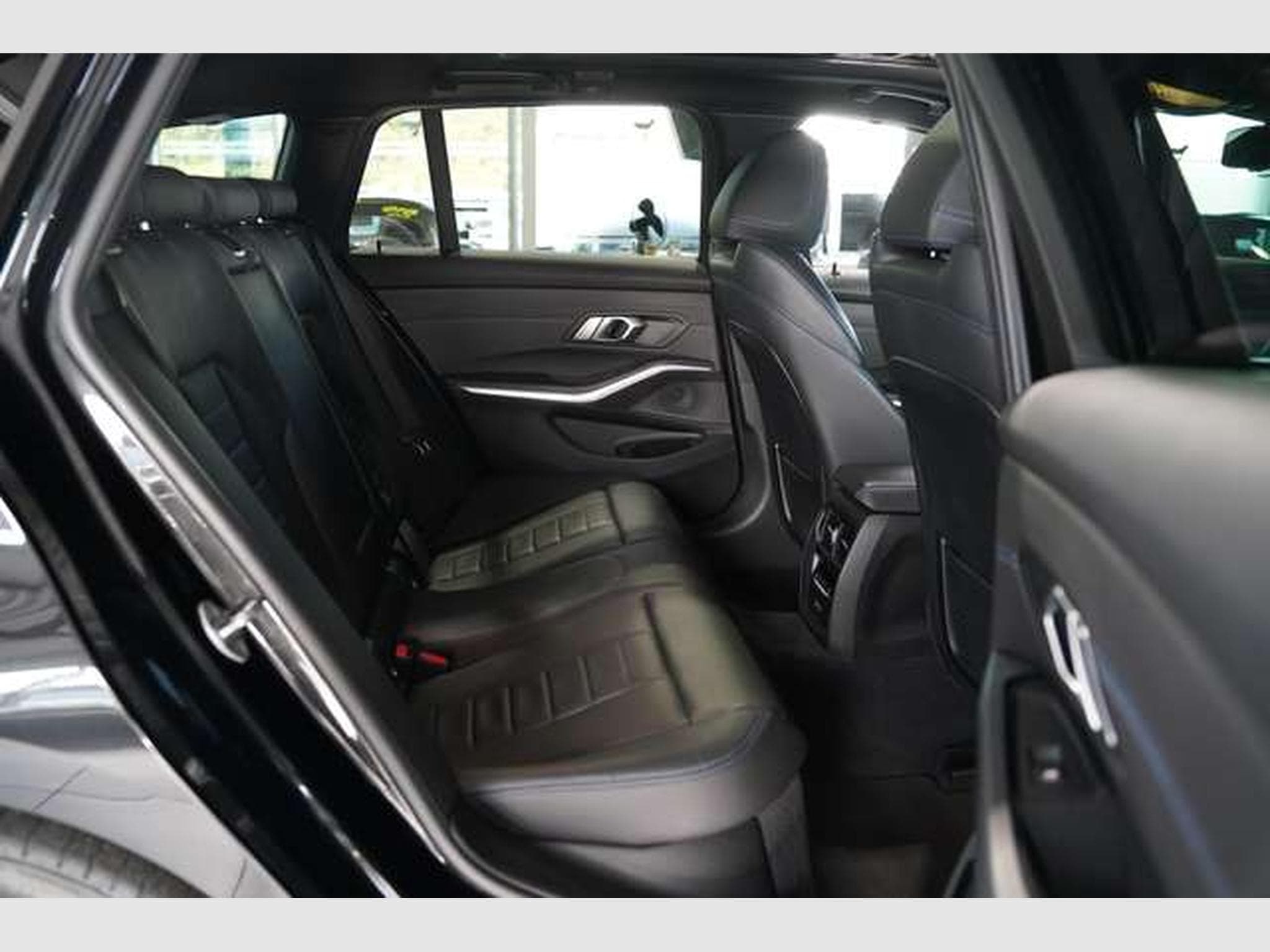 BMW 320 d Touring M Sportpaket *ACC*Pano*LiveCockpit (2021) - Foto 20