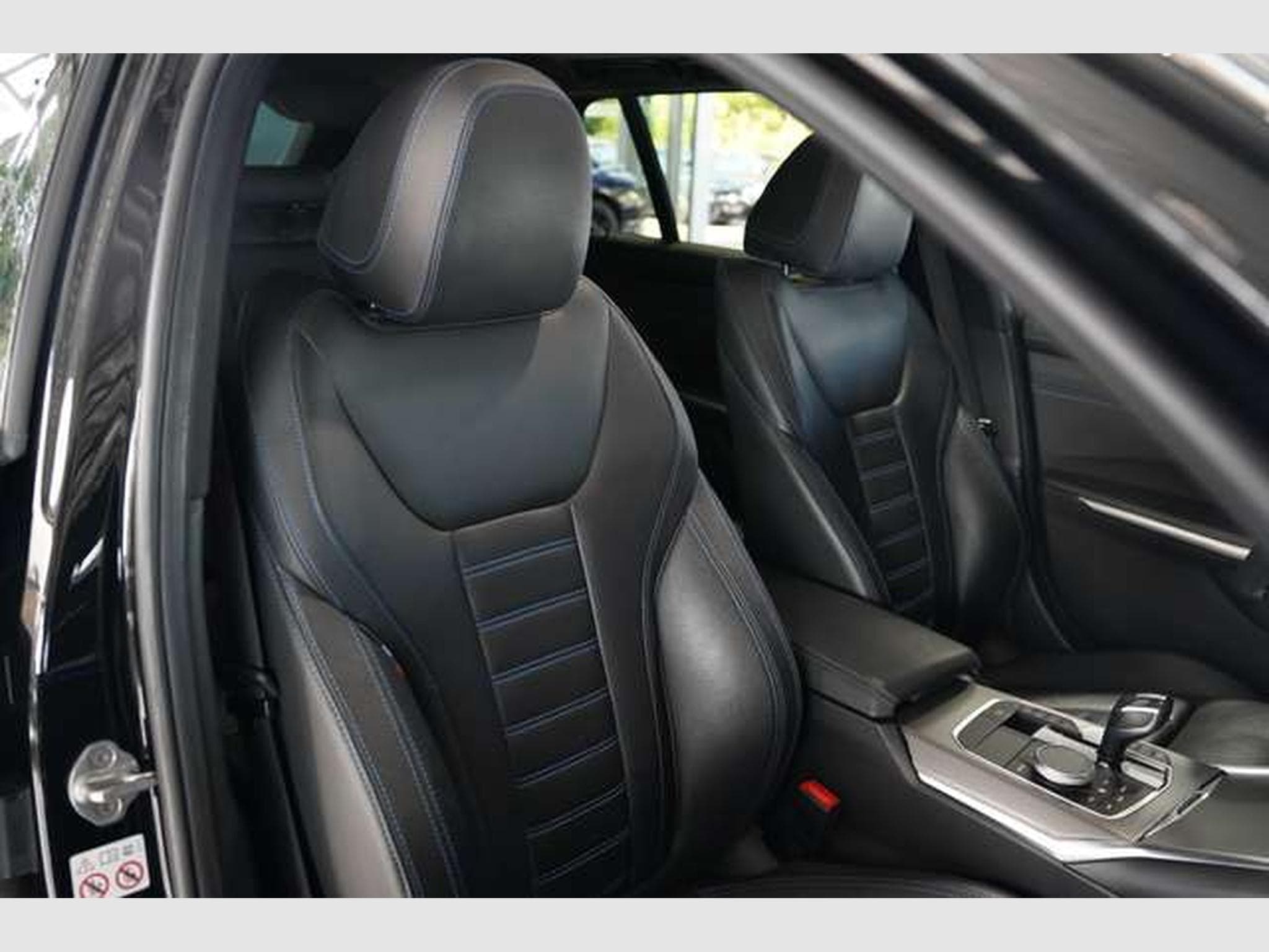 BMW 320 d Touring M Sportpaket *ACC*Pano*LiveCockpit (2021) - Foto 24