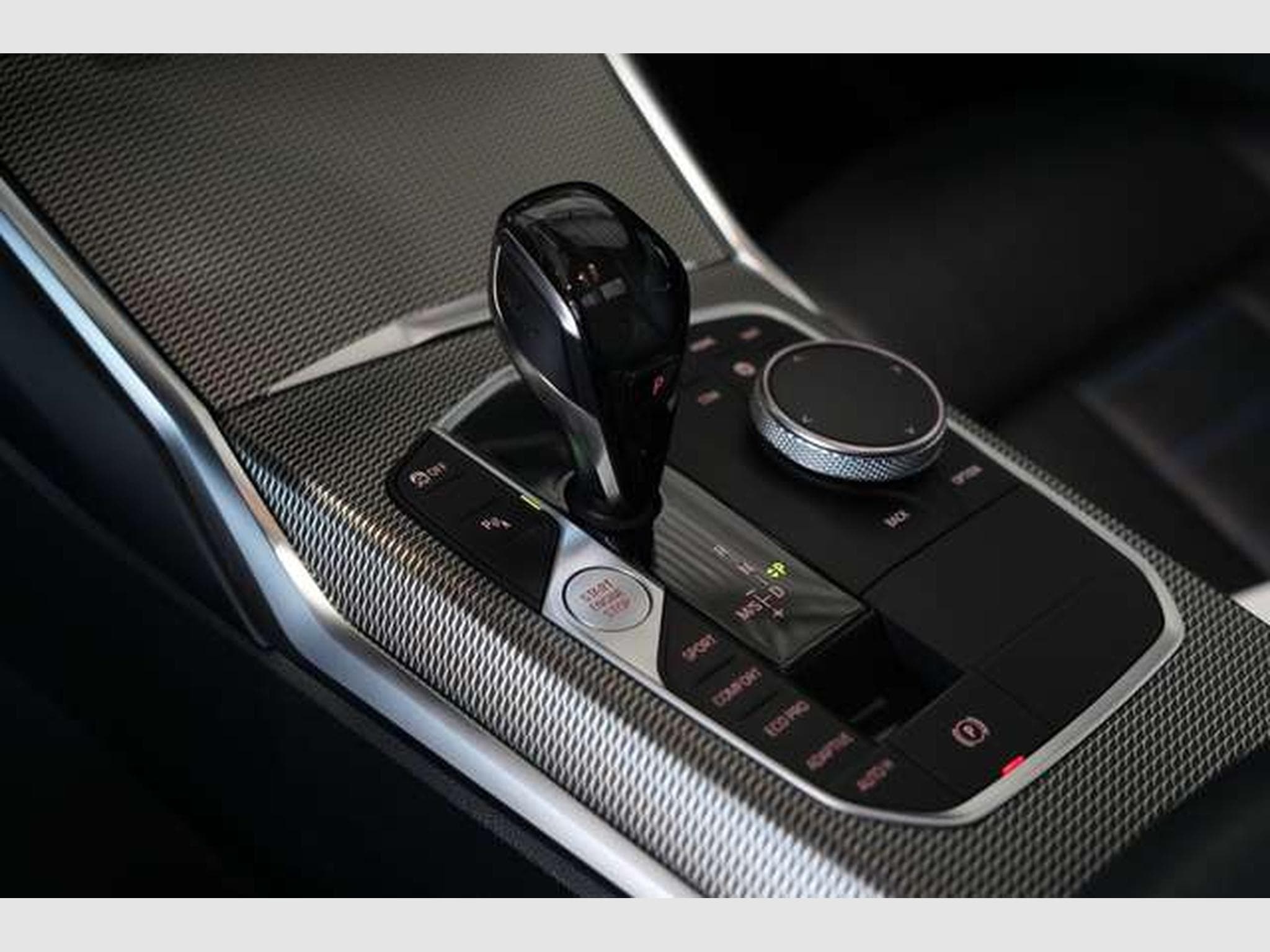 BMW 320 d Touring M Sportpaket *ACC*Pano*LiveCockpit (2021) - Foto 33