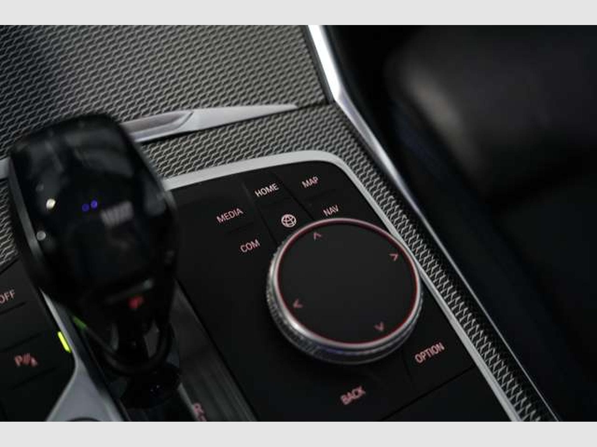 BMW 320 d Touring M Sportpaket *ACC*Pano*LiveCockpit (2021) - Foto 38