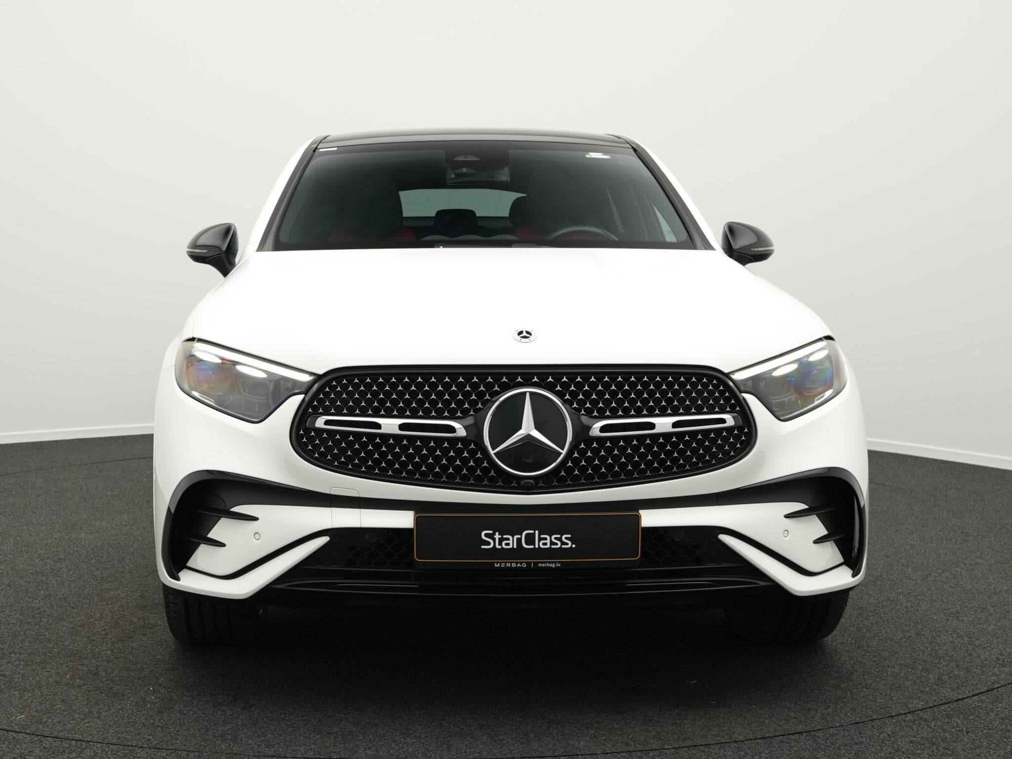 Mercedes GLC 300 d 4MATIC Coupé LED+Pano+AHK+Burm (2024) - Photo 2