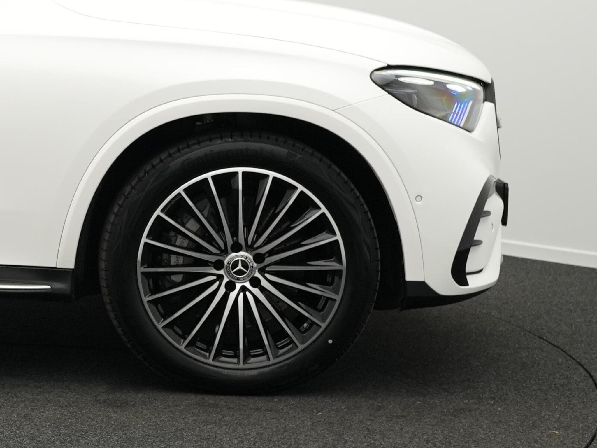 Mercedes GLC 300 d 4MATIC Coupé LED+Pano+AHK+Burm (2024) - Photo 6