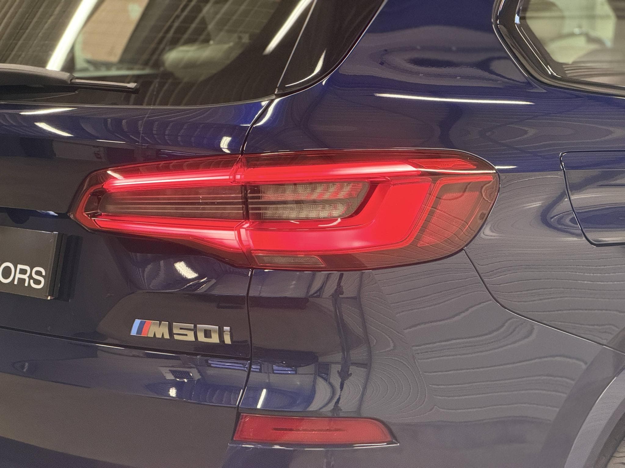 BMW X5 M50i 530ch / 1ère Main / TVA Récup / 30 330€ d'options / Nig (2019) - Photo 13