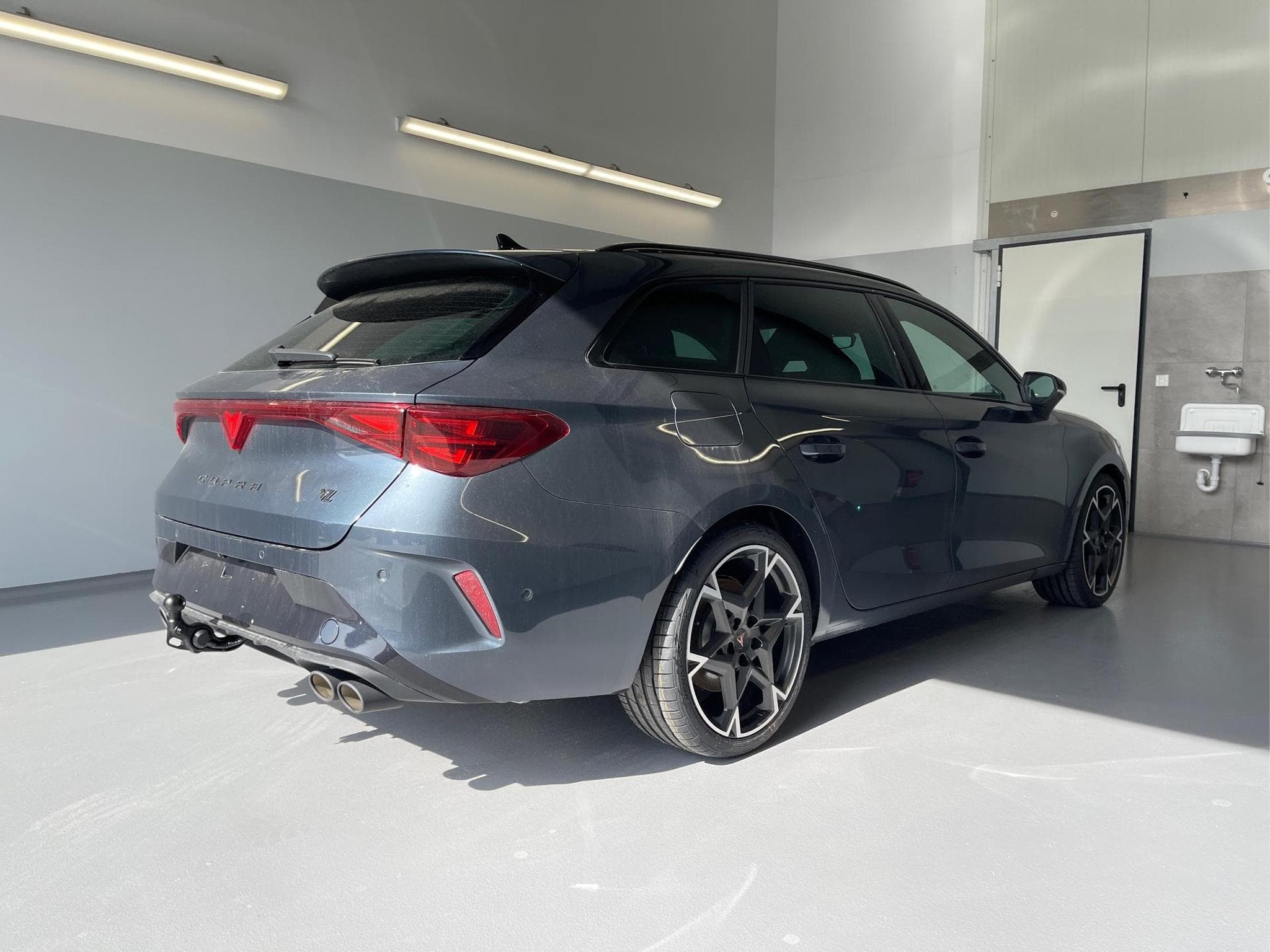 Cupra Leon VZ (2026) - Photo 4