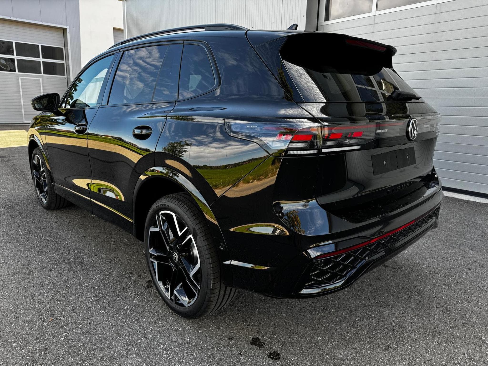 VW Tiguan 2.0 TDI 142 kW R-Line (2026) - Foto 2