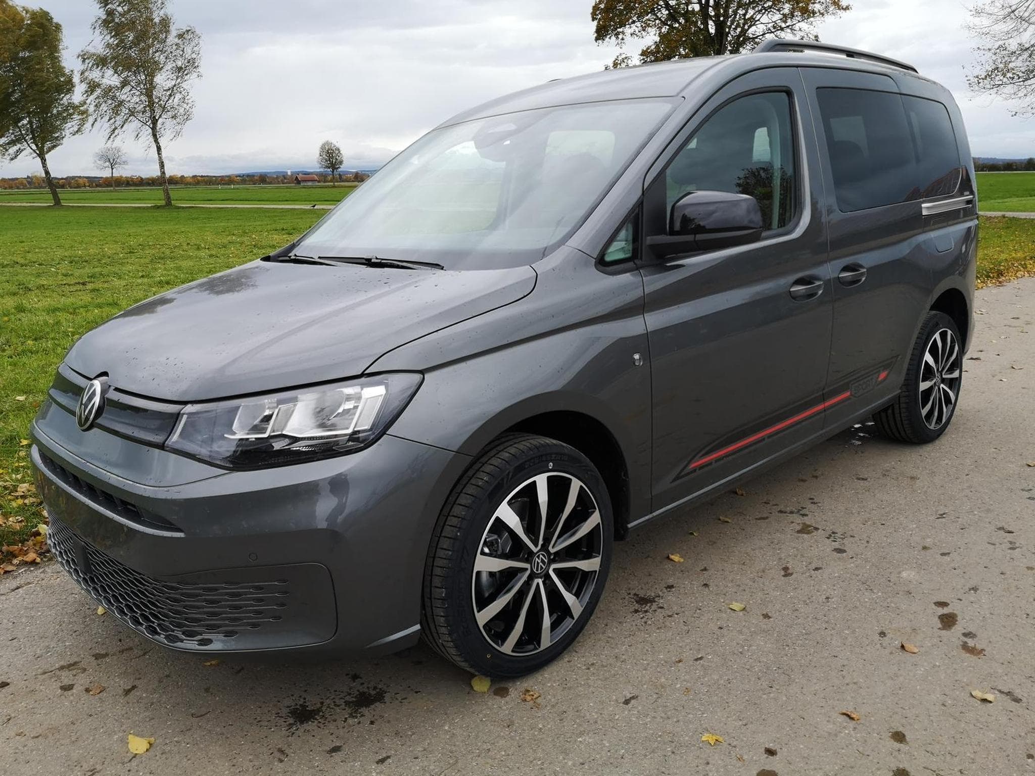 VW Caddy Basis (2026) - Foto 1