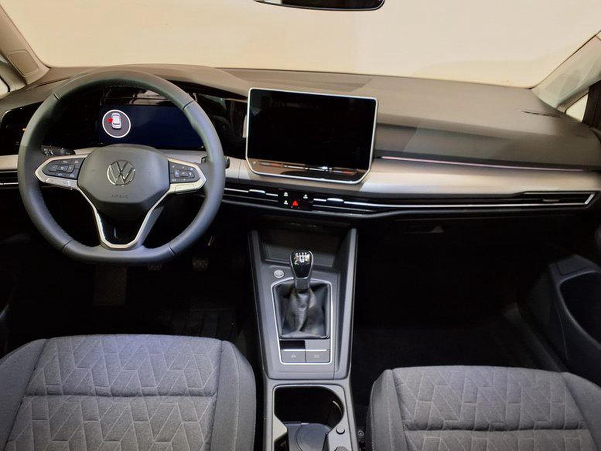 VW Golf Life Plus 1.5 TSI 6-Gang (2026) - Photo 11