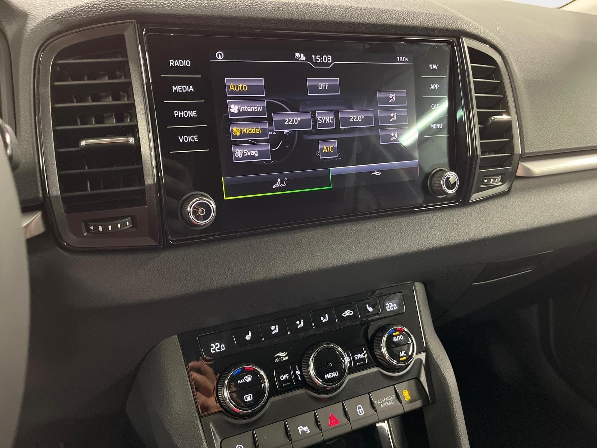 Skoda Karoq Selection (2026) - Photo 15