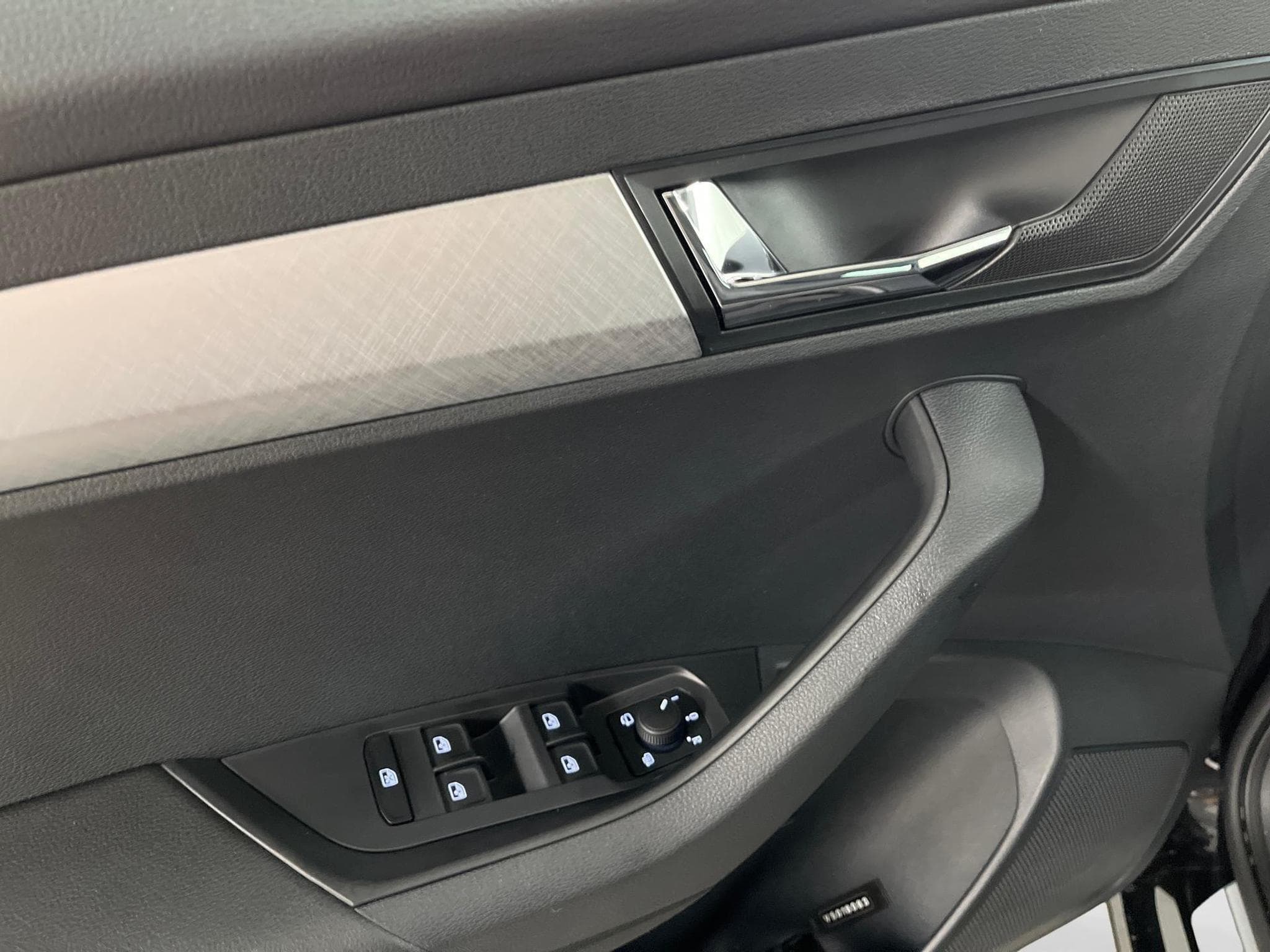 Skoda Karoq Selection (2026) - Photo 17