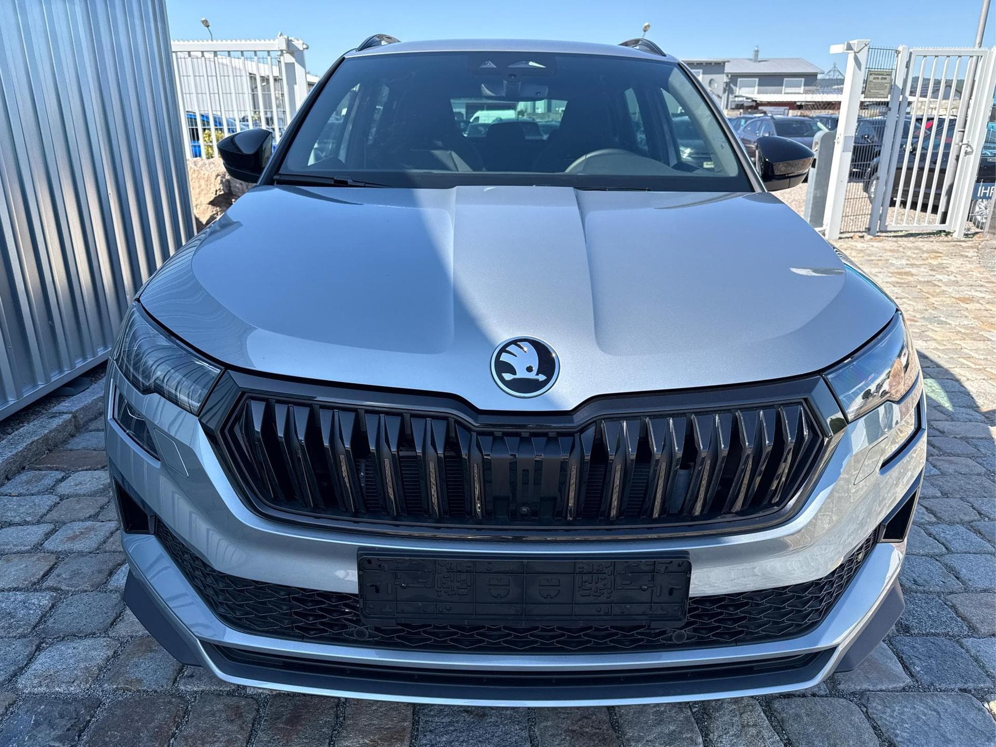 Skoda Karoq Sportline 1,5 TSI (2026) - Photo 2
