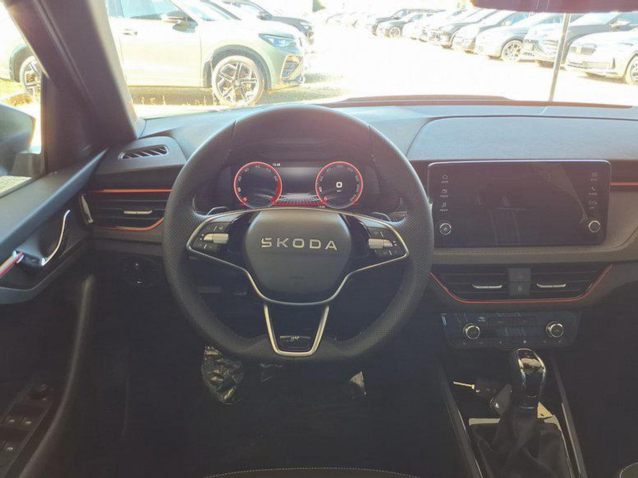 Skoda Kamiq Monte Carlo 1.0 TSI 7-Gang-DSG (2026) - Foto 8