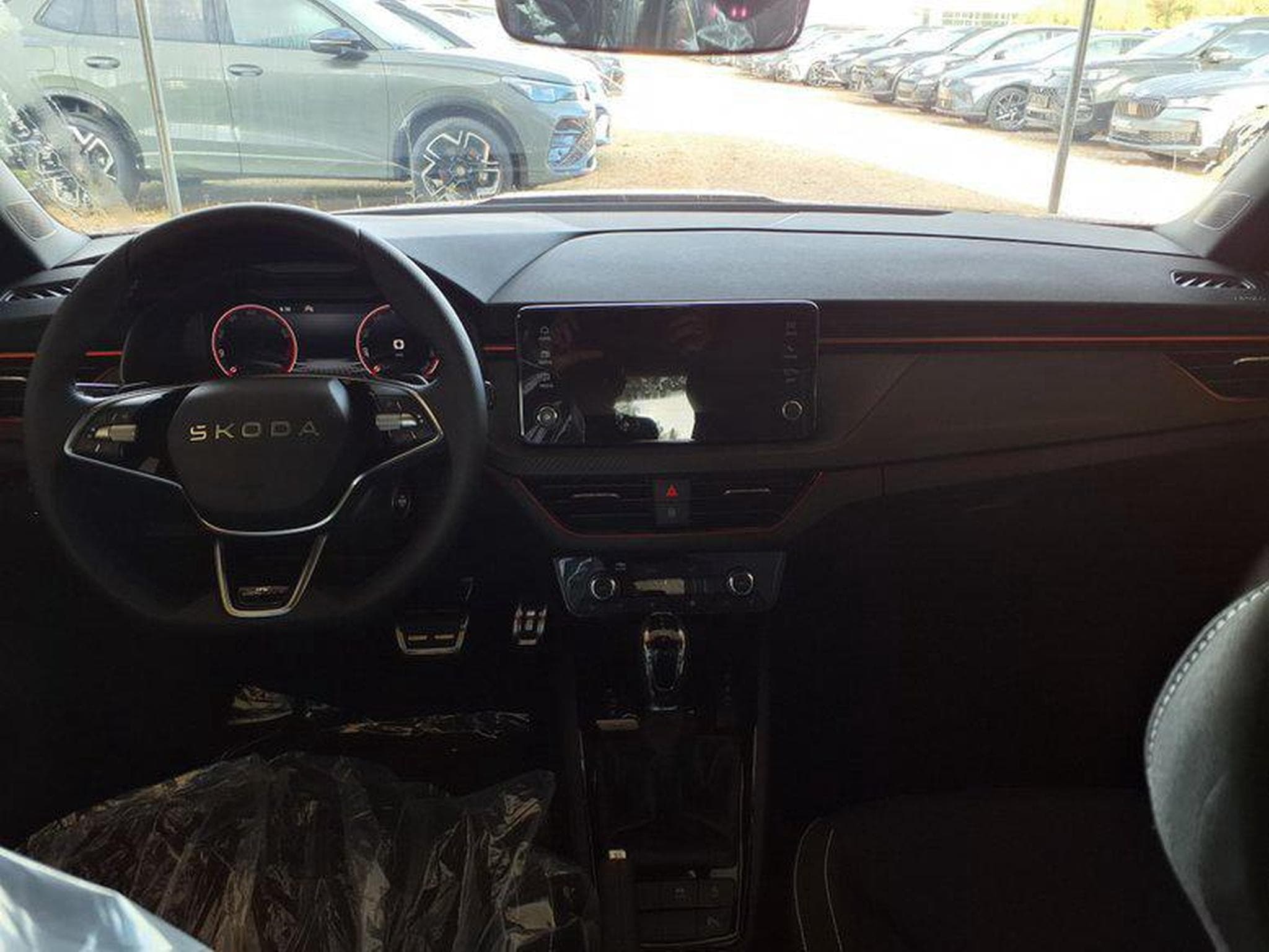 Skoda Kamiq Monte Carlo 1.0 TSI 7-Gang-DSG (2026) - Foto 7