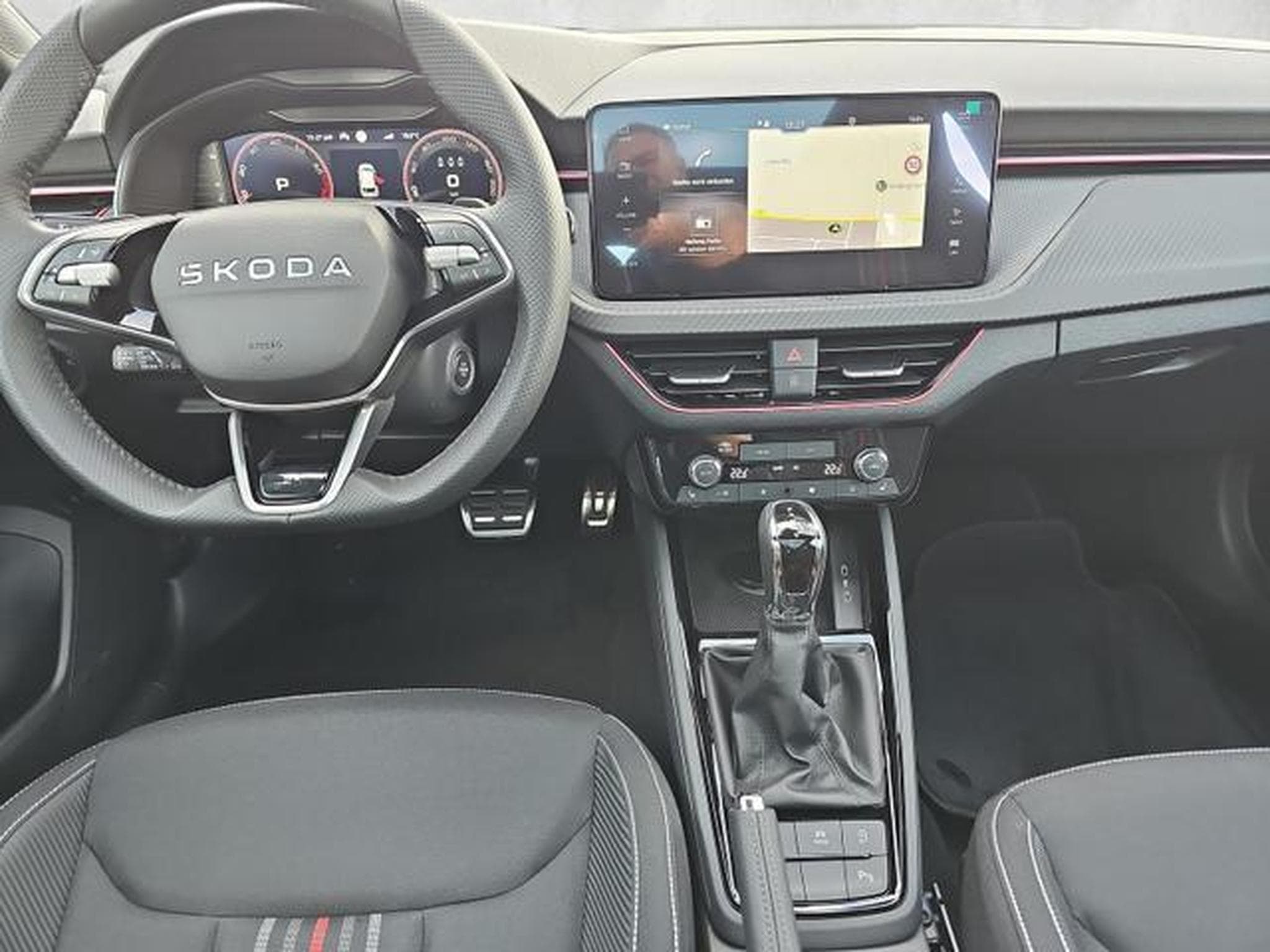 Skoda Kamiq Monte Carlo (2026) - Photo 11