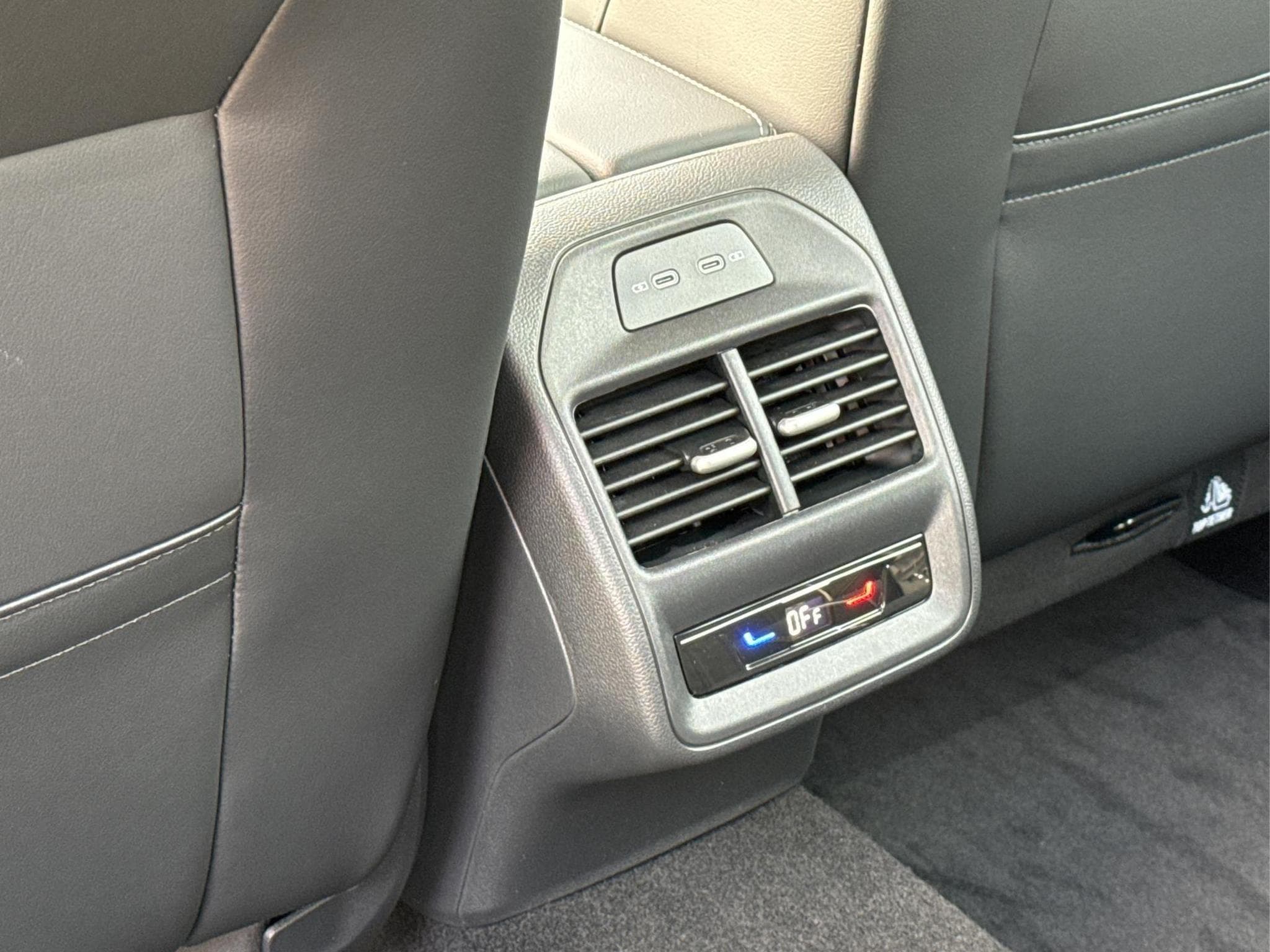 VW Passat Variant Business (2026) - Photo 18