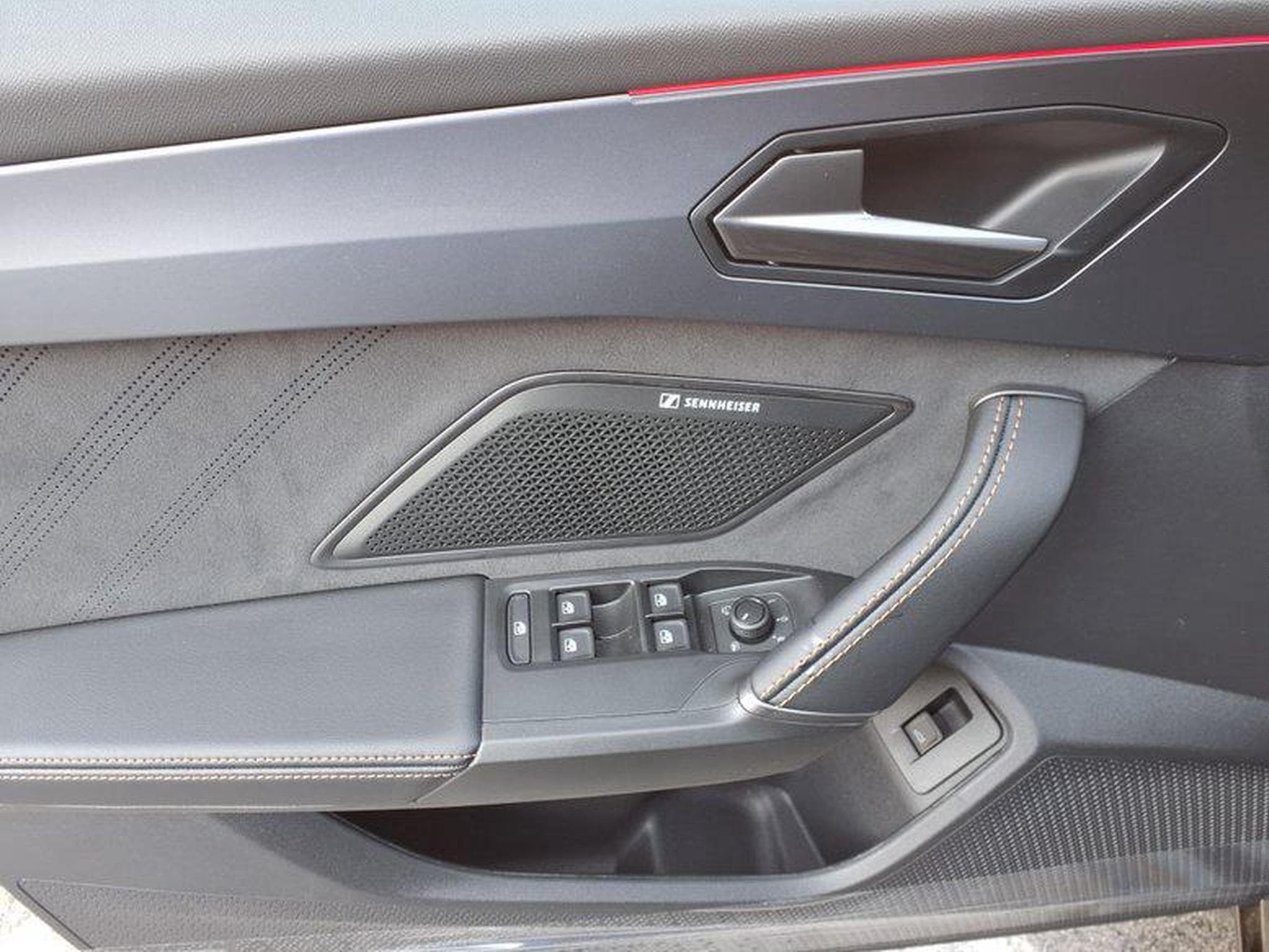 Cupra Leon 2.0 TDI 7-Gang-DSG (2026) - Photo 5