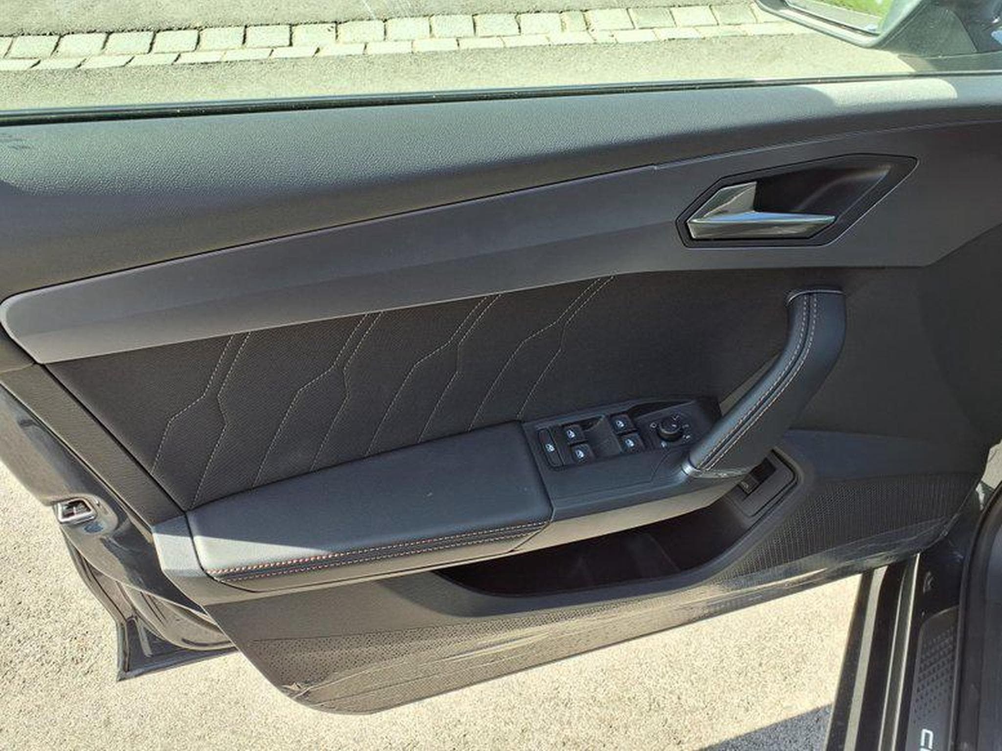 Cupra Leon 1.5 eTSI 7-Gang-DSG (2026) - Photo 5