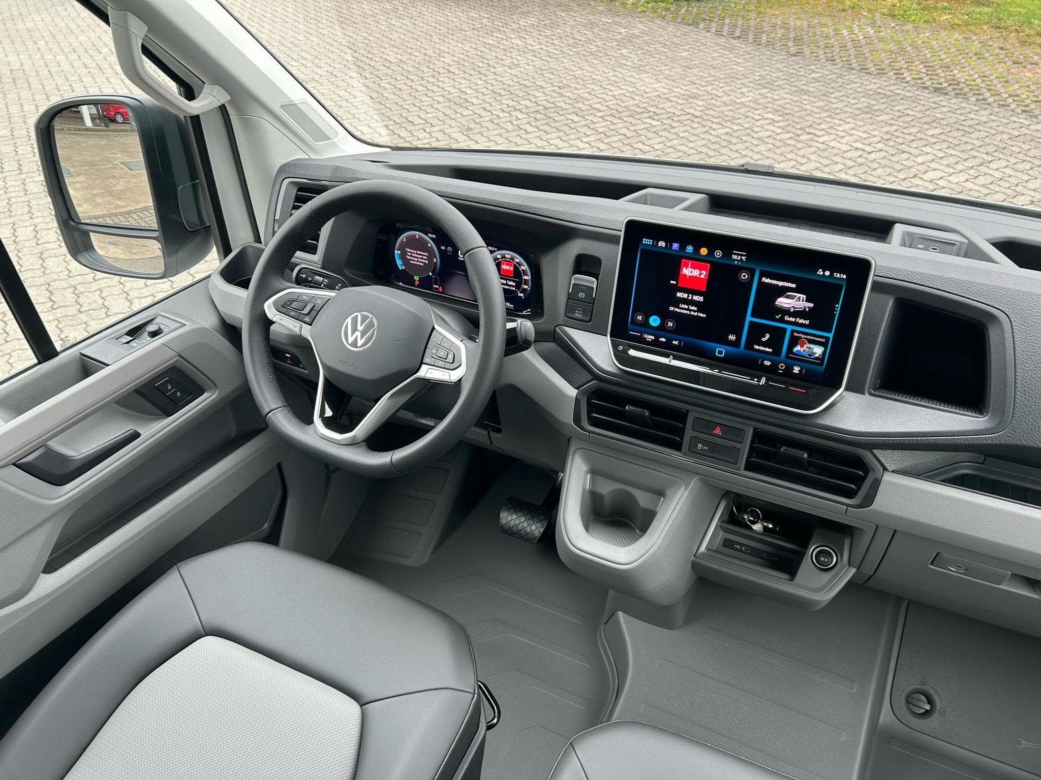VW Crafter 35 2.0 TDI (2025) - Foto 7