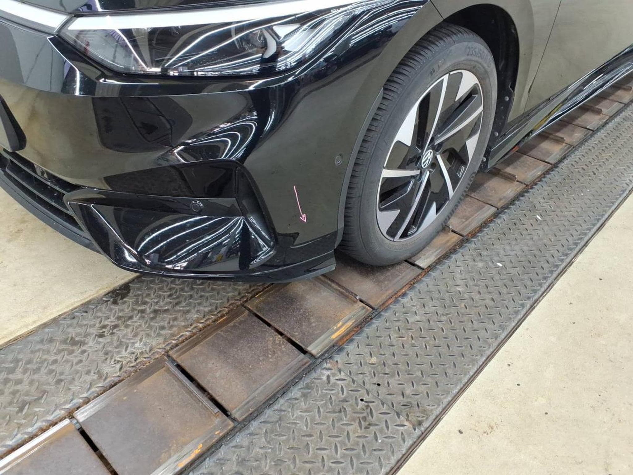 VW ID.7 Tourer Tourer Pro (2025) - Photo 11