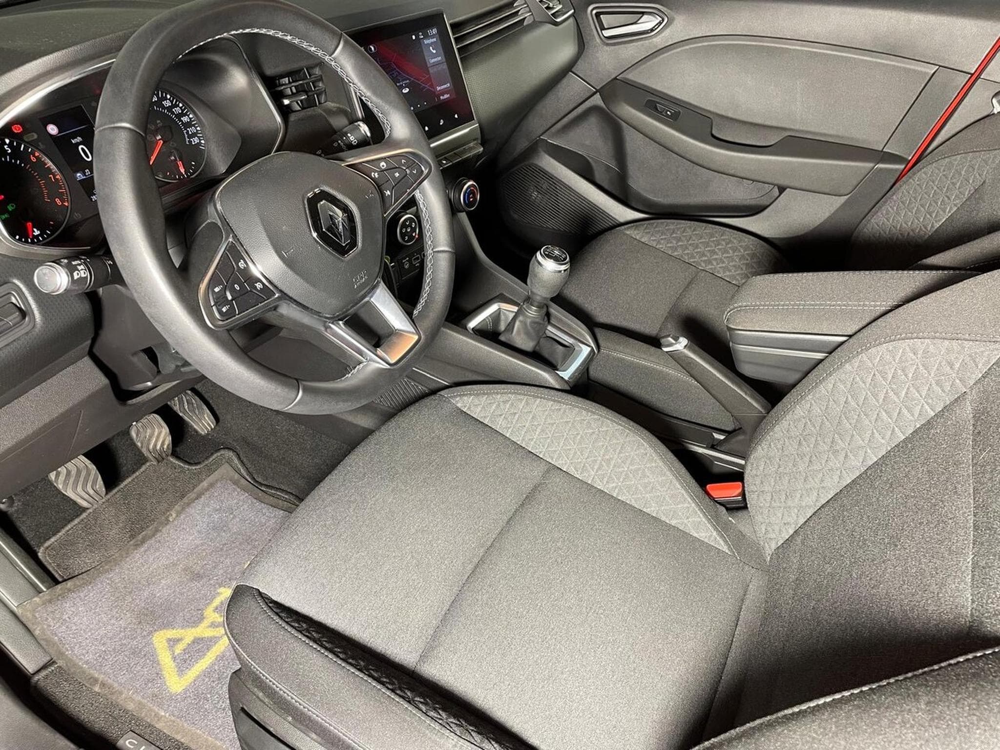 Renault Clio V 1.0 TCE 90 CORPORATE GPS CARPLAY (2021) - Photo 9