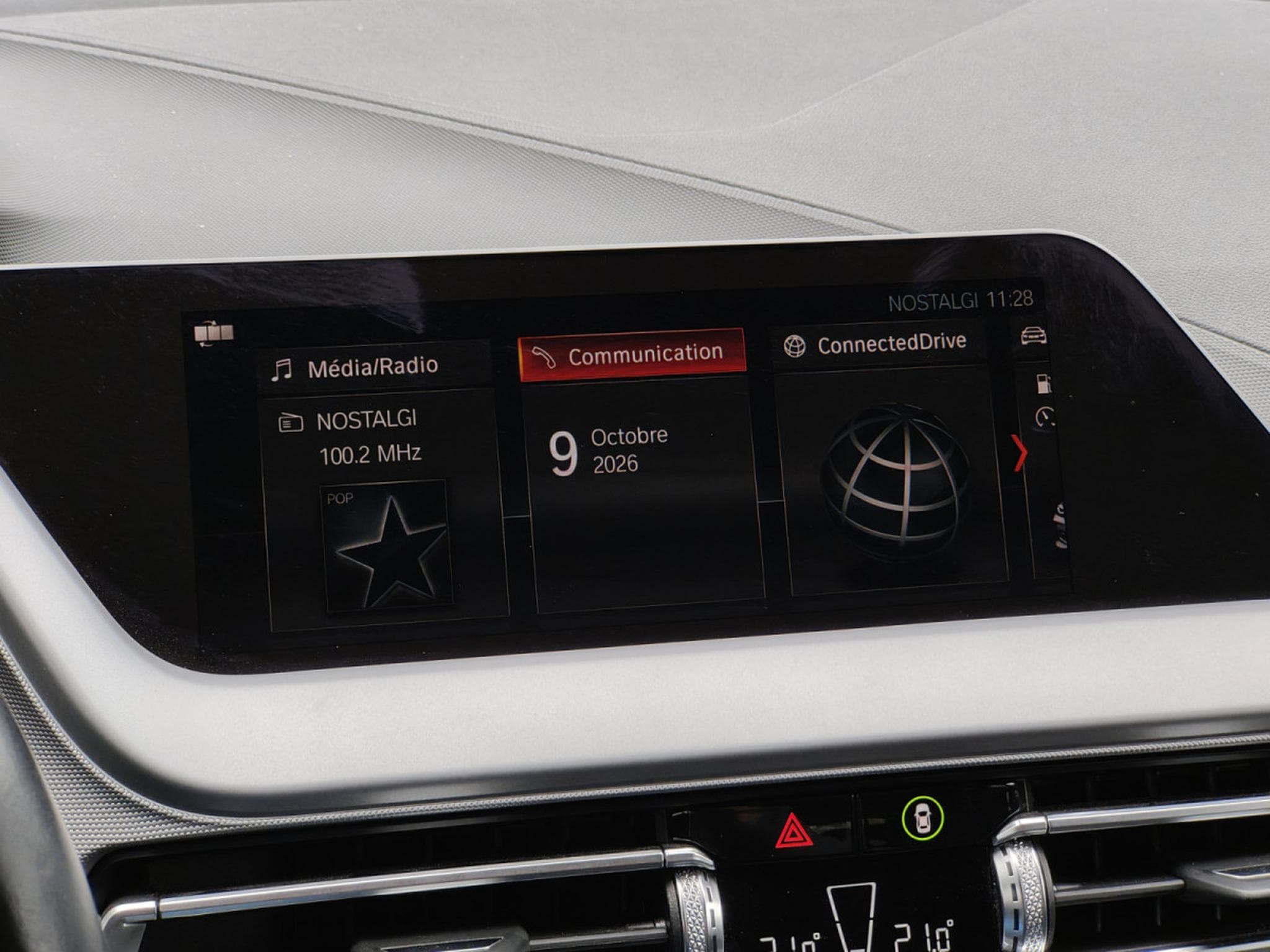 BMW 116 116d BLUETOOTH CLIM AUTO ECLAIRAGE AMBIANCE LED (2020) - Photo 16