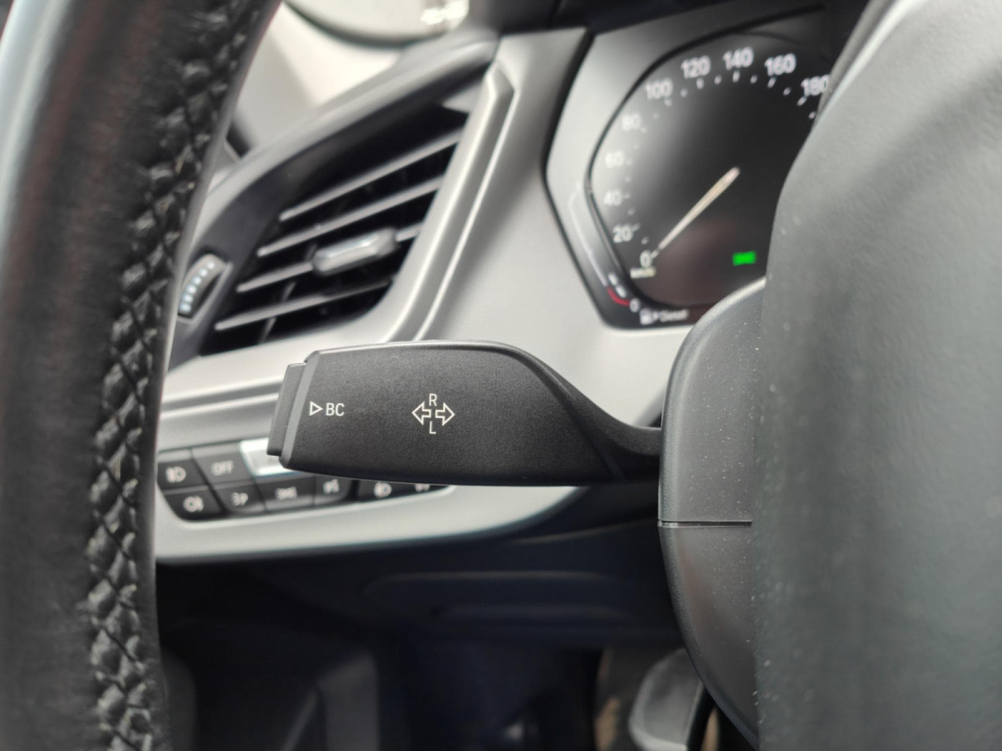 BMW 116 116d BLUETOOTH CLIM AUTO ECLAIRAGE AMBIANCE LED (2020) - Photo 20
