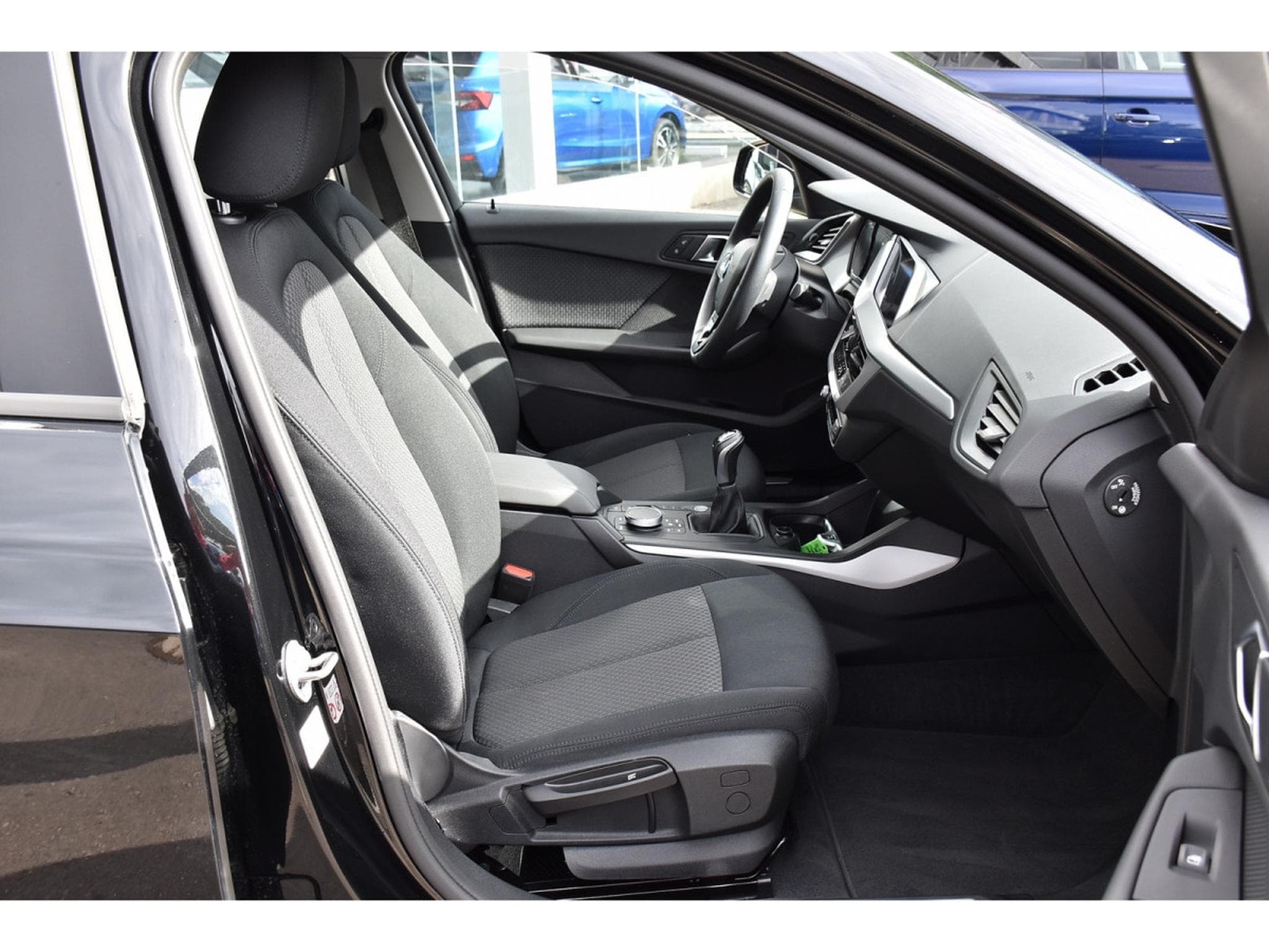 BMW 116 i CLIMA REGUL GPS PDC LED 1° MAIN (2022) - Foto 7