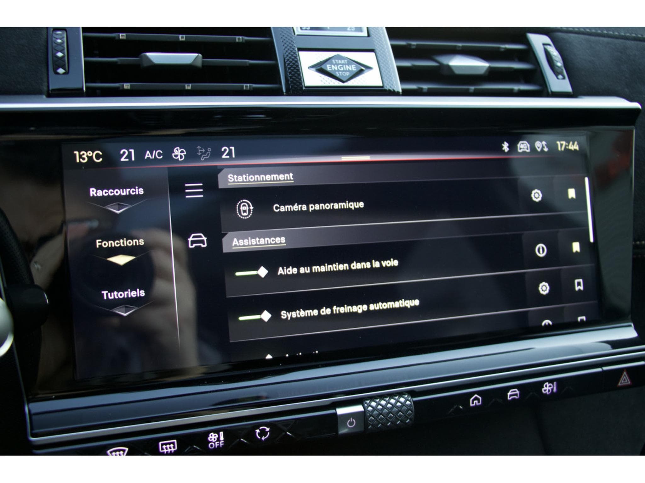 DS Automobiles DS7 E-Tense 4x4 300 Performance Line+ Pano. ACC (2023) - Photo 10