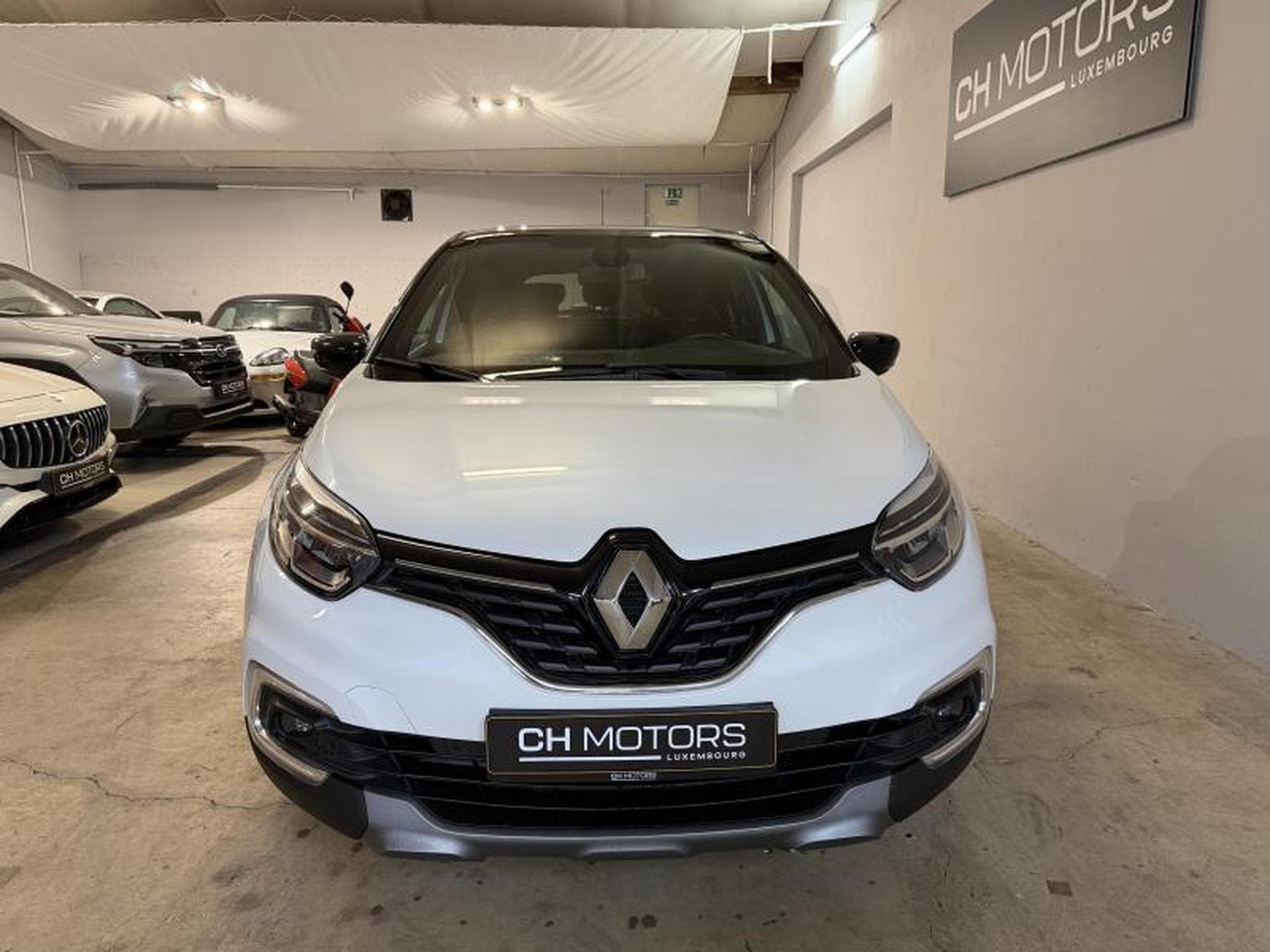 Renault Captur 1.3 TCe 150 EDC S-Edition (2018) - Photo 2