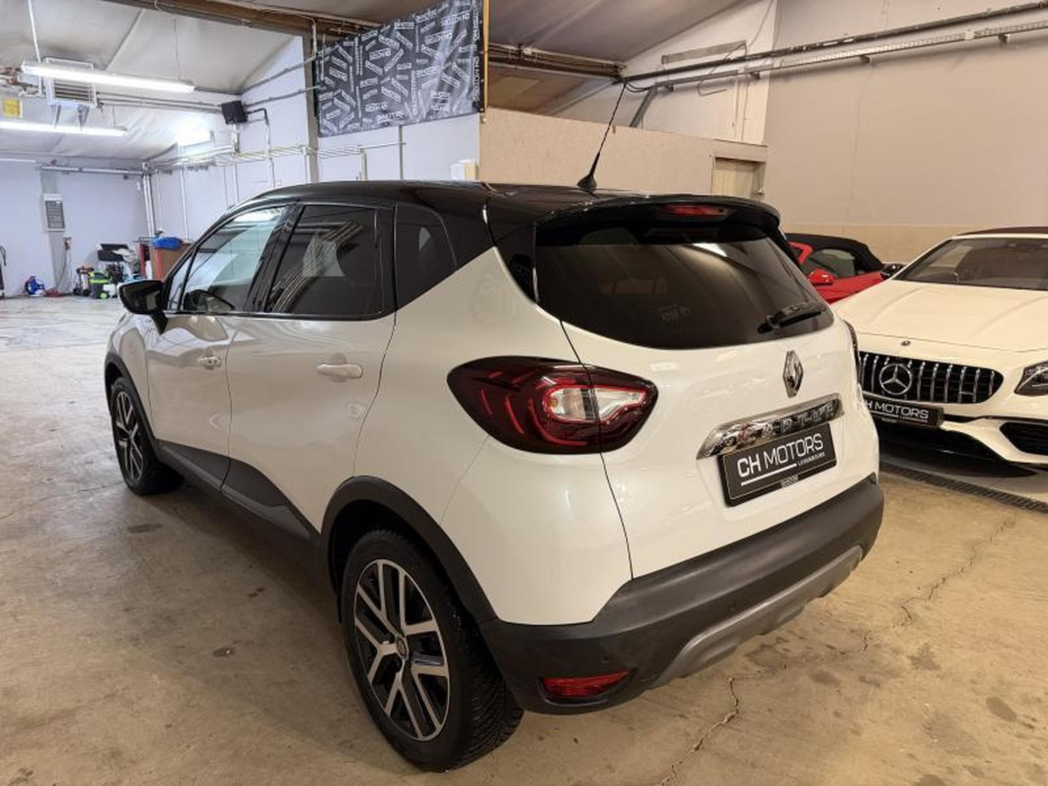 Renault Captur 1.3 TCe 150 EDC S-Edition (2018) - Photo 5