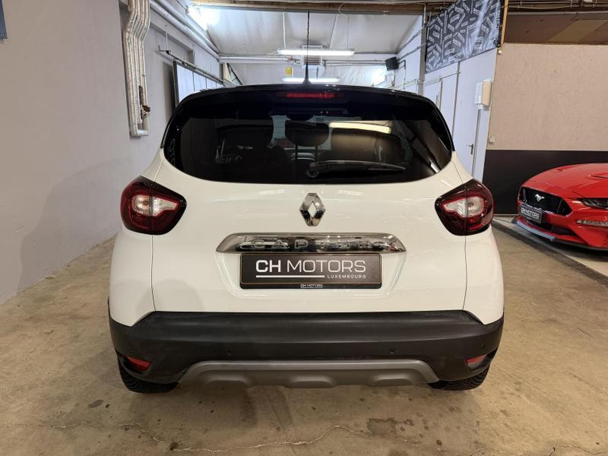 Renault Captur 1.3 TCe 150 EDC S-Edition (2018) - Photo 6