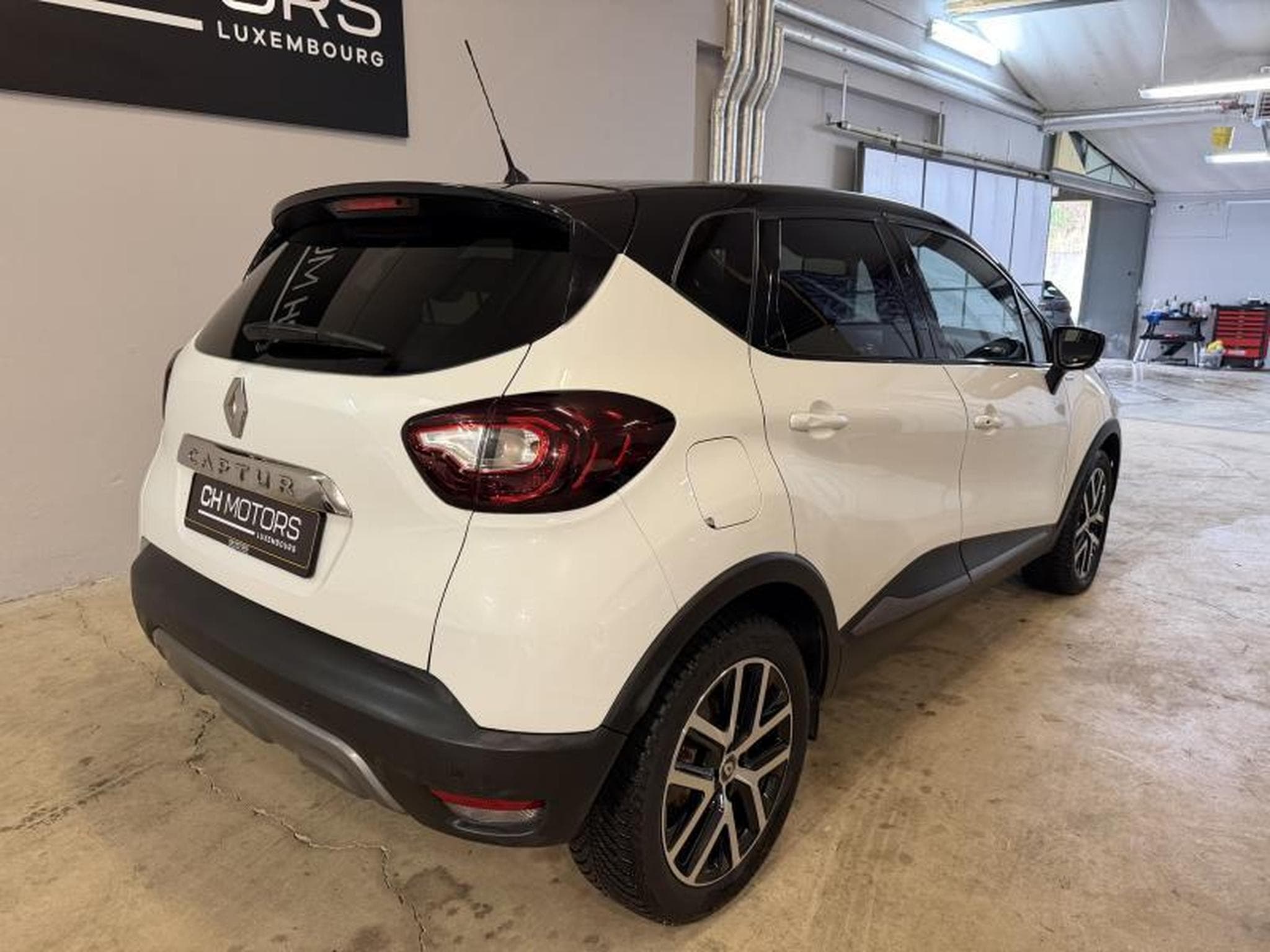 Renault Captur 1.3 TCe 150 EDC S-Edition (2018) - Photo 7
