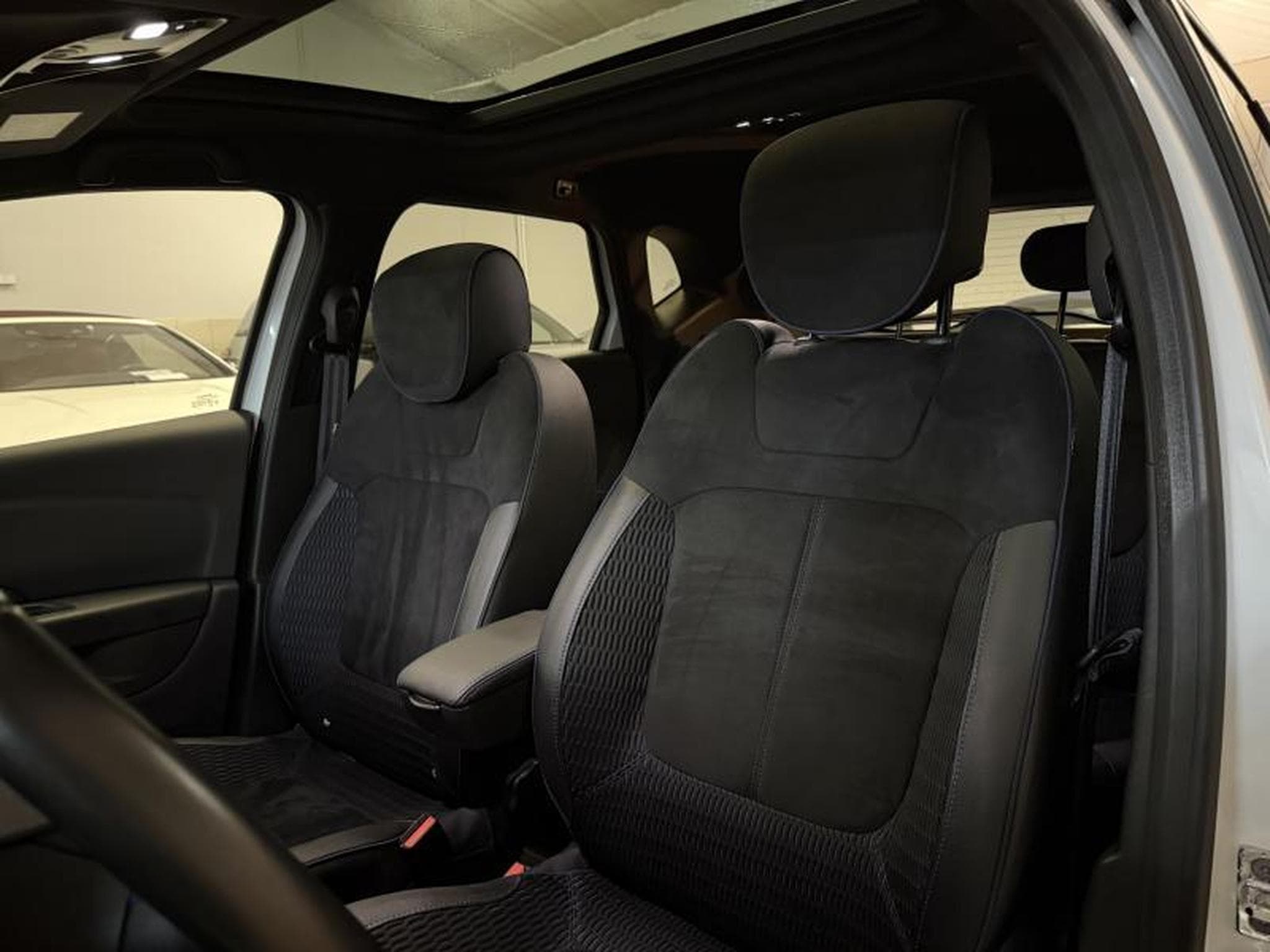 Renault Captur 1.3 TCe 150 EDC S-Edition (2018) - Photo 11