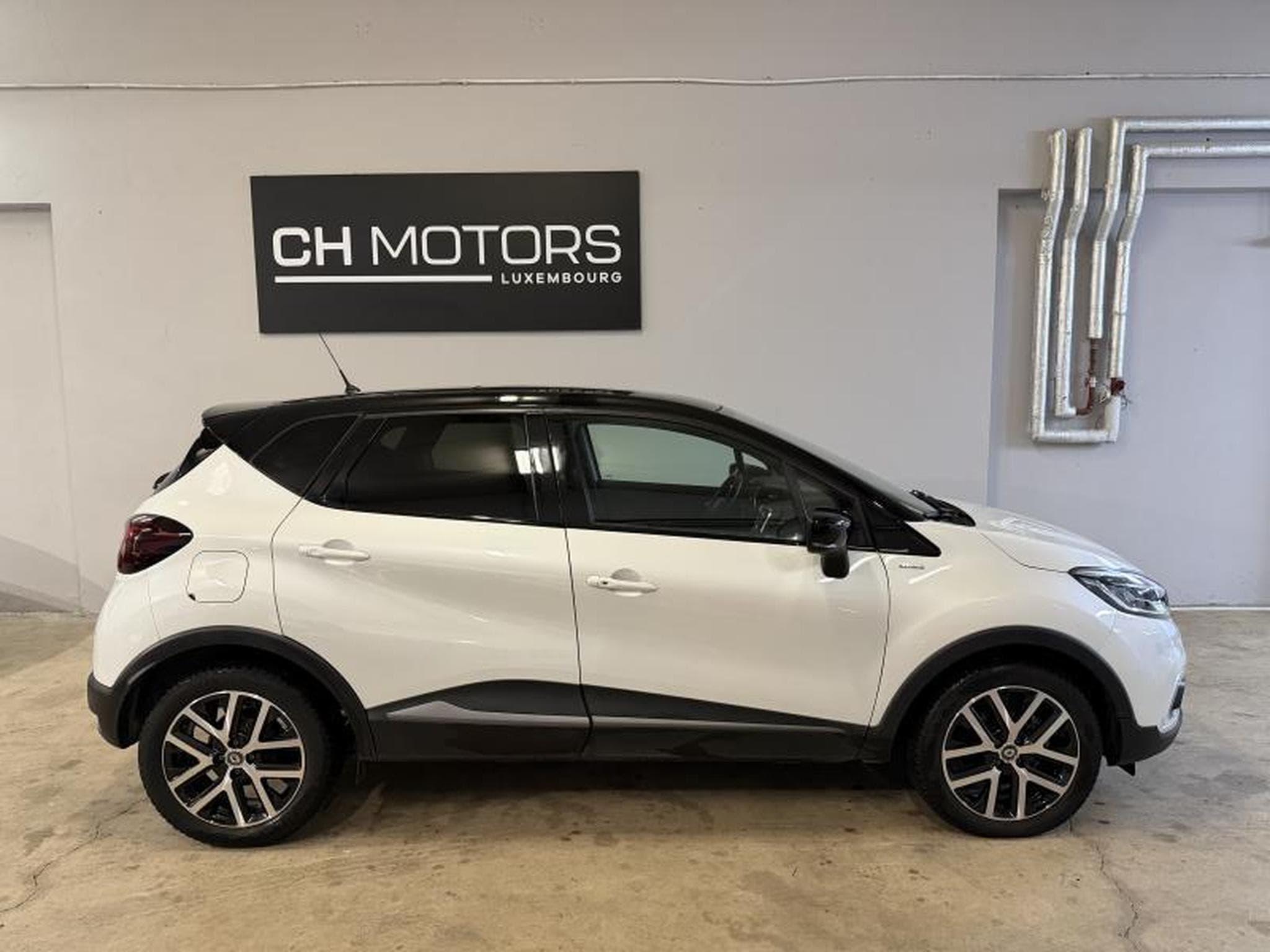 Renault Captur 1.3 TCe 150 EDC S-Edition (2018) - Photo 8