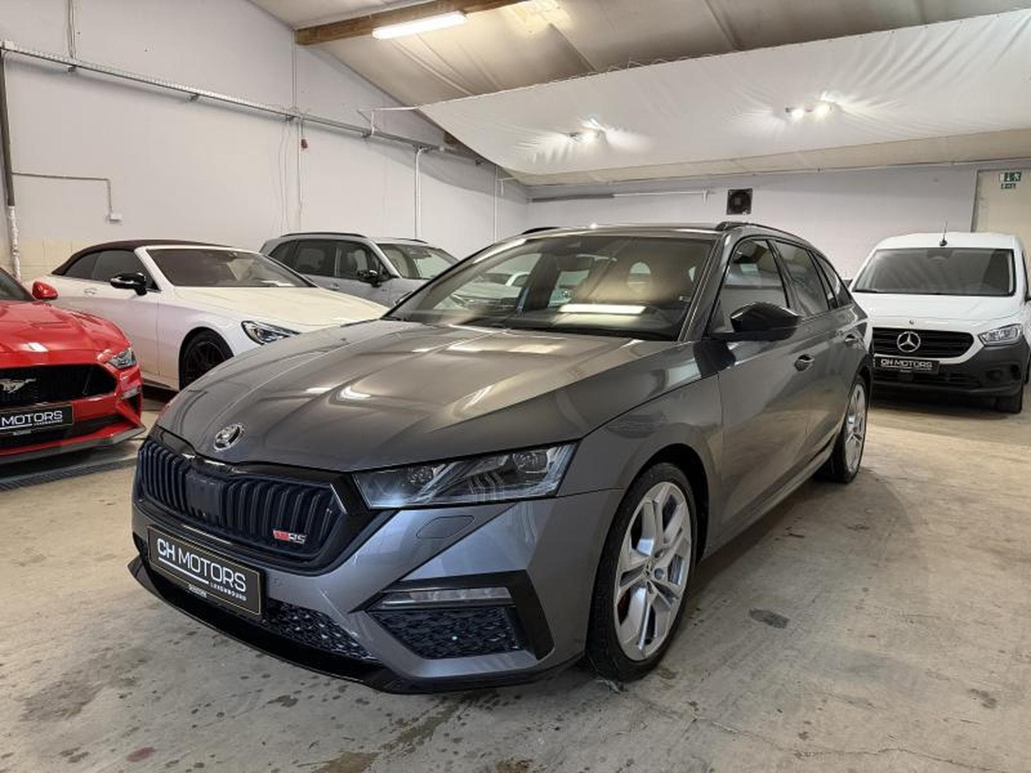 Skoda Octavia RS 2.0 TSI 245 DSG7 KOMBI (2023) - Photo 3