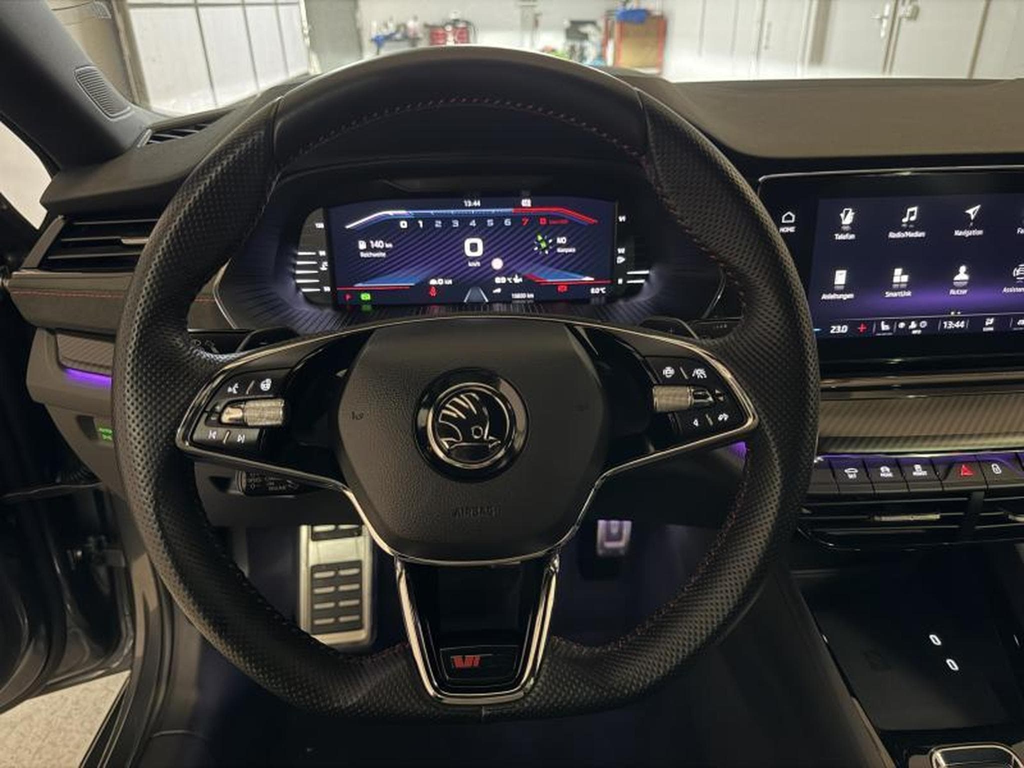 Skoda Octavia RS 2.0 TSI 245 DSG7 KOMBI (2023) - Photo 14