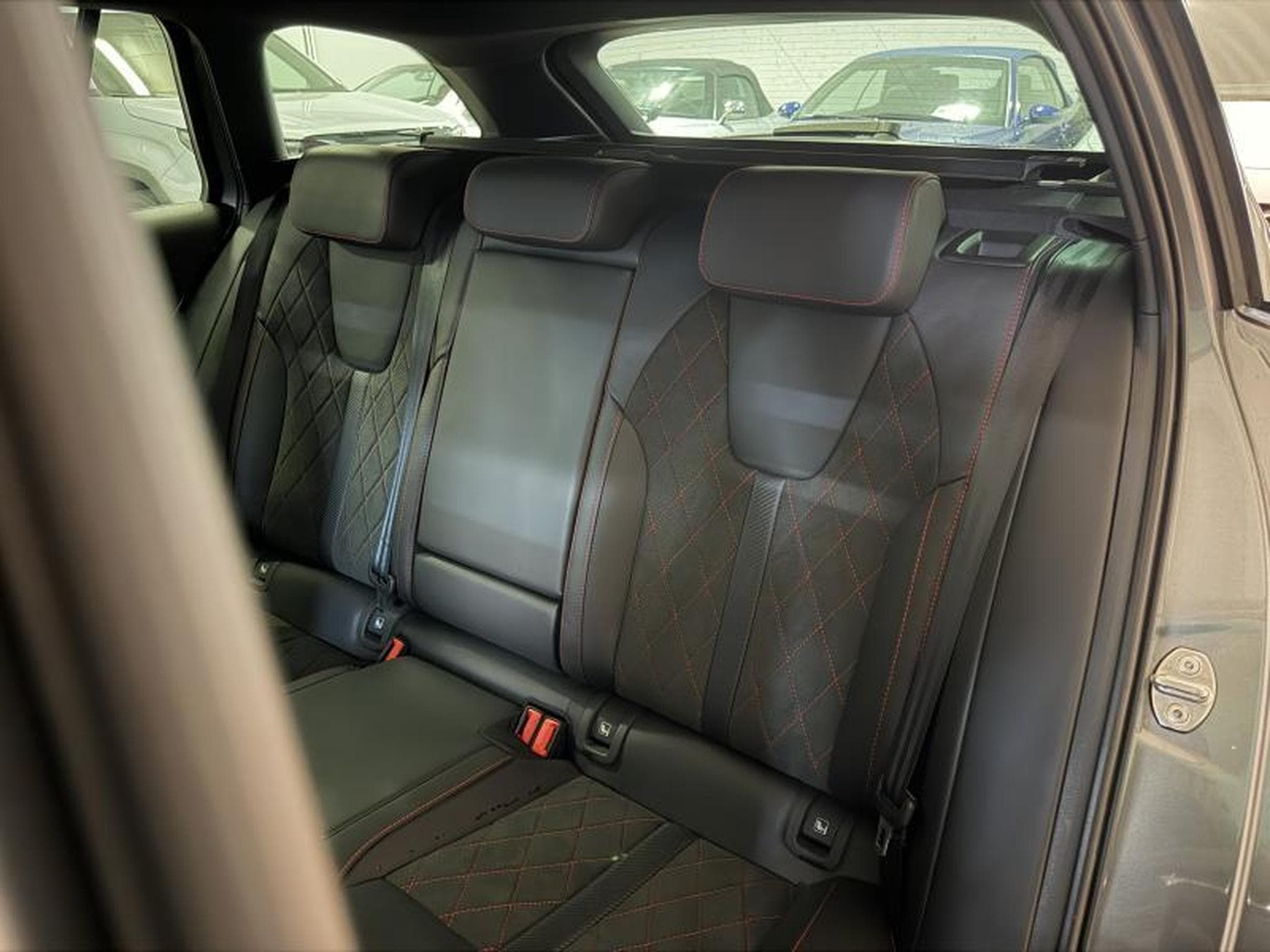 Skoda Octavia RS 2.0 TSI 245 DSG7 KOMBI (2023) - Photo 19