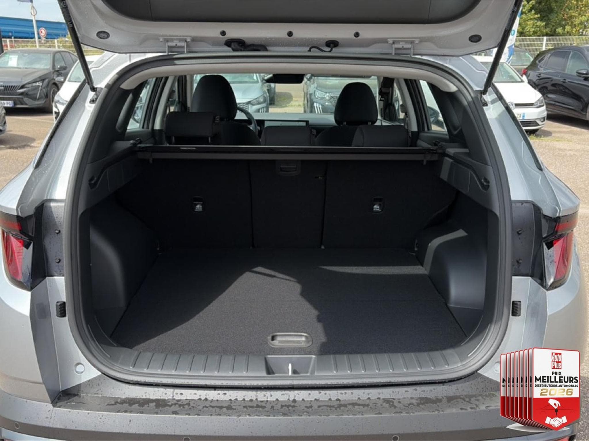 Hyundai TUCSON 1.6 T-GDI 239 HYBRID INTUITIVE (2026) - Foto 30