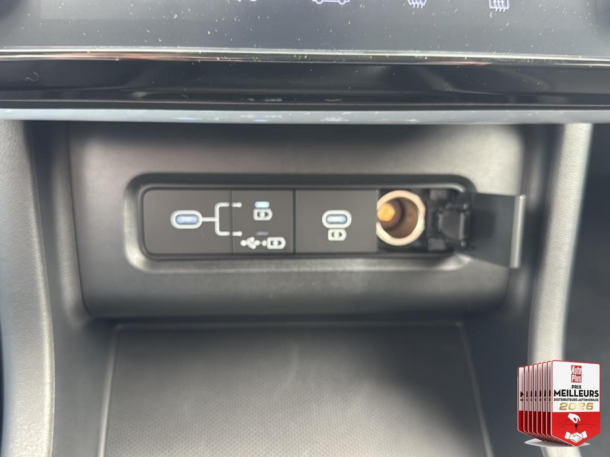 Hyundai TUCSON 1.6 T-GDI 239 HYBRID INTUITIVE (2026) - Photo 16