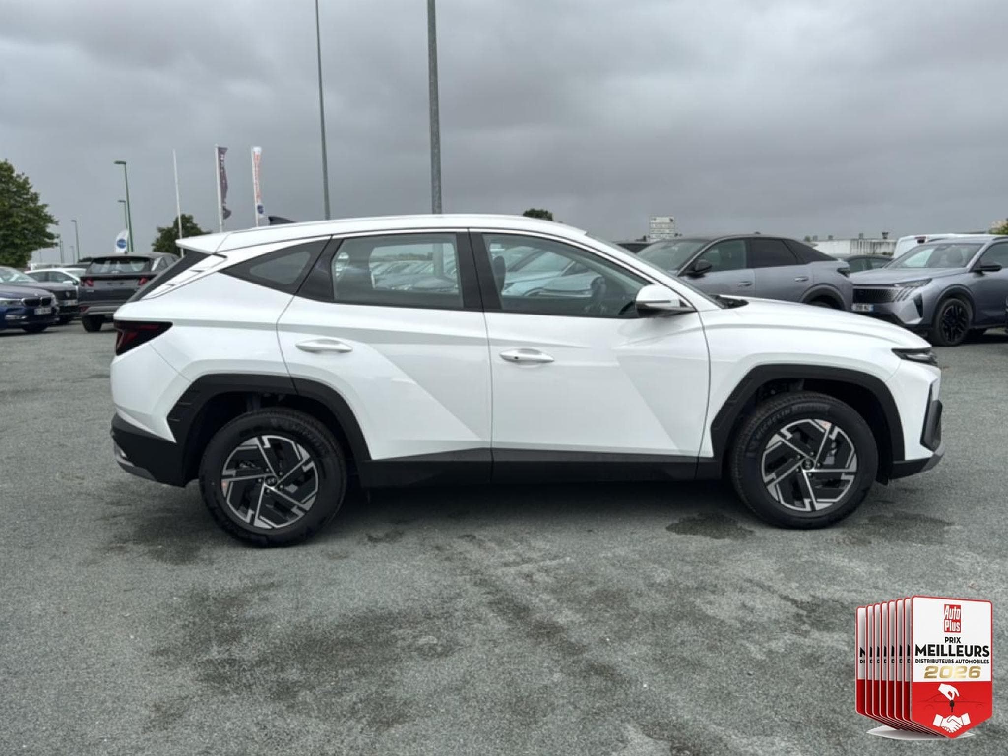 Hyundai TUCSON 1.6 T-GDI 239 HYBRID INTUITIVE (2026) - Photo 26