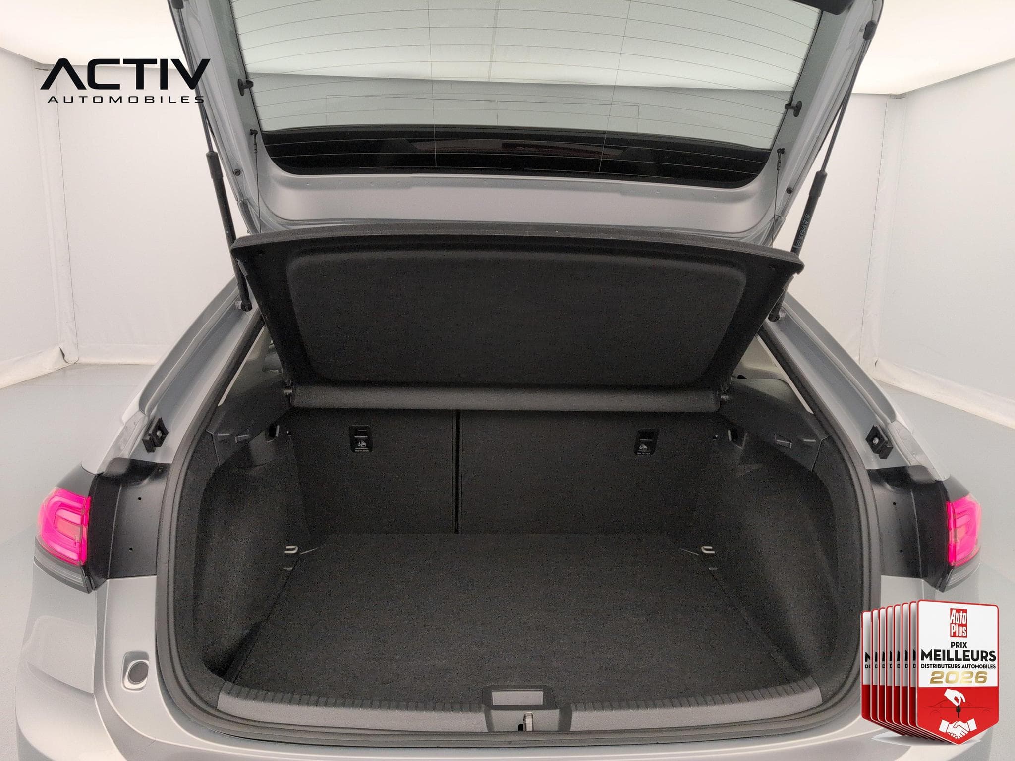 VW Taigo 1.0 TSI 95 BVM5 Life Plus (2025) - Photo 11